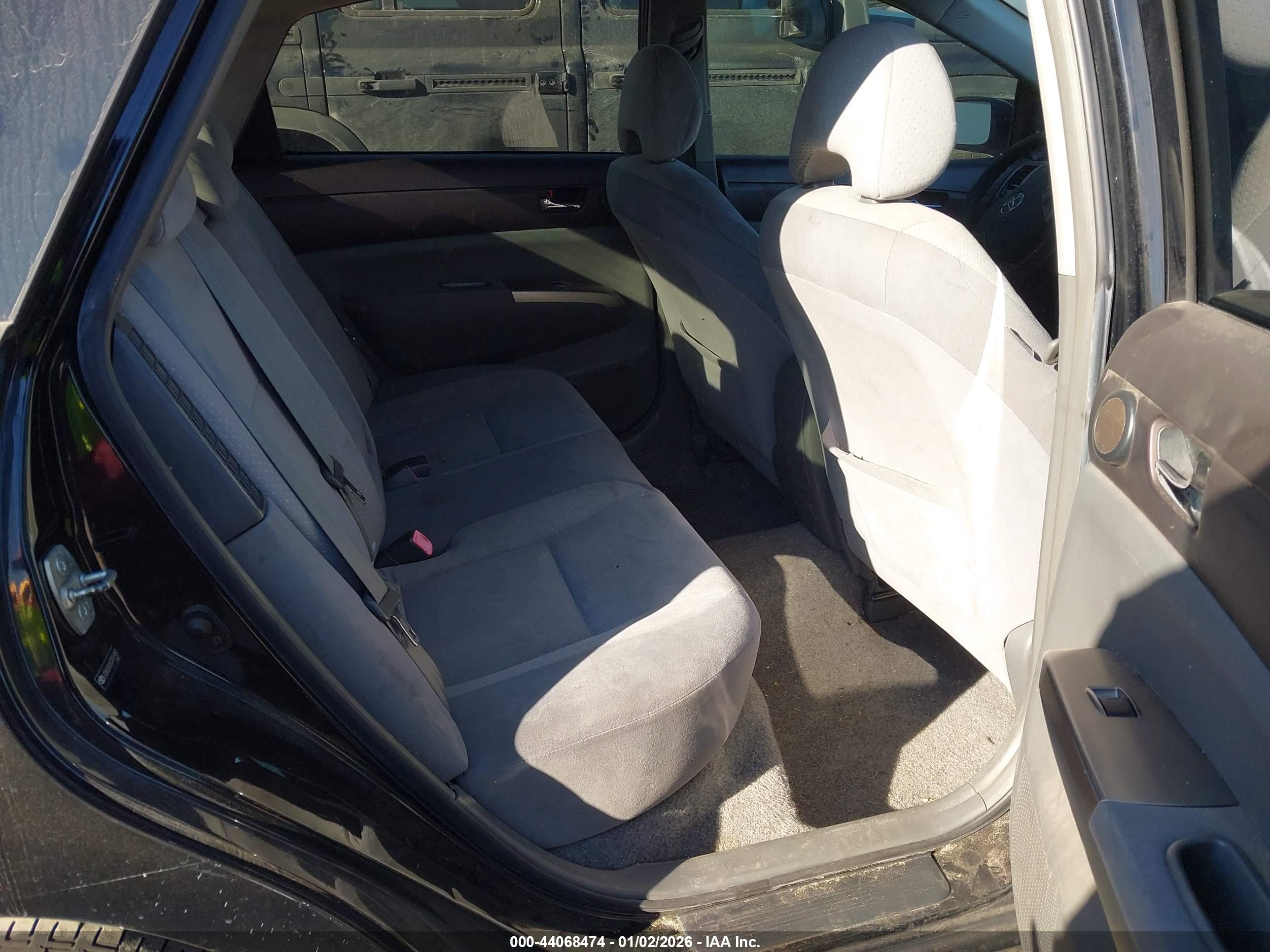 TOYOTA PRIUS image 8