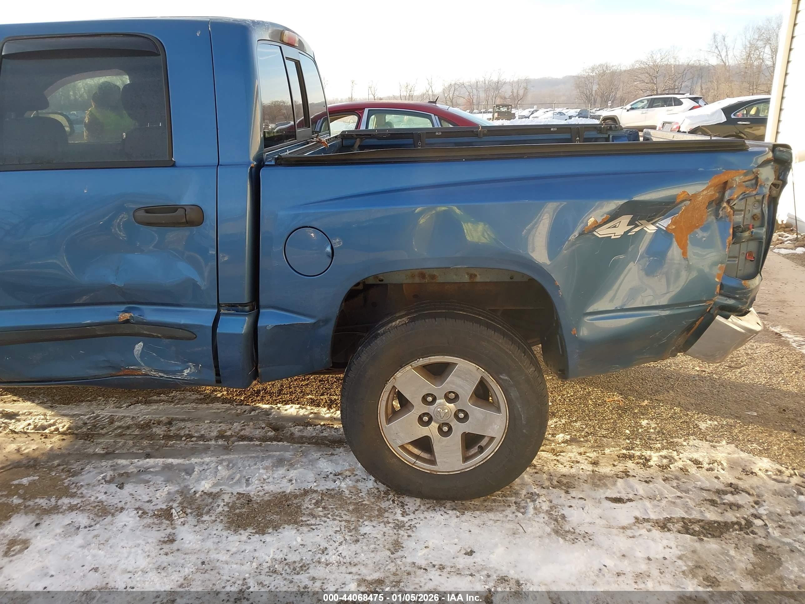 DODGE DAKOTA image 6