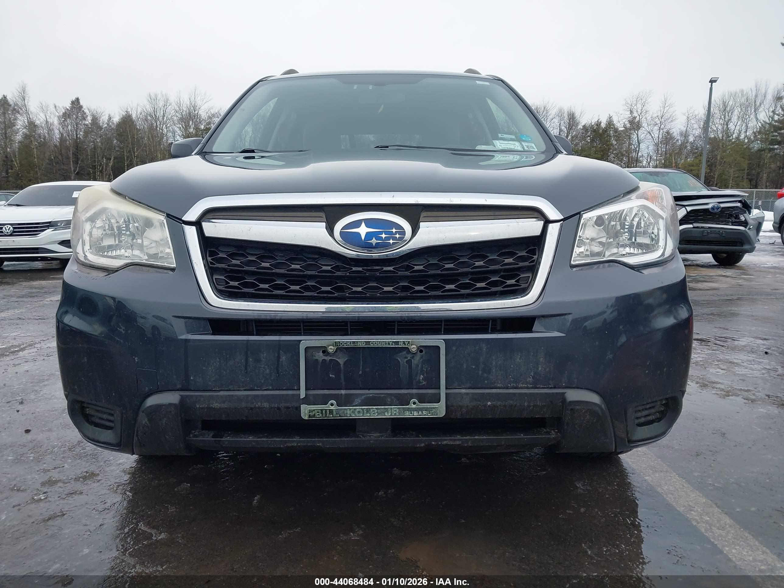 SUBARU FORESTER image 6