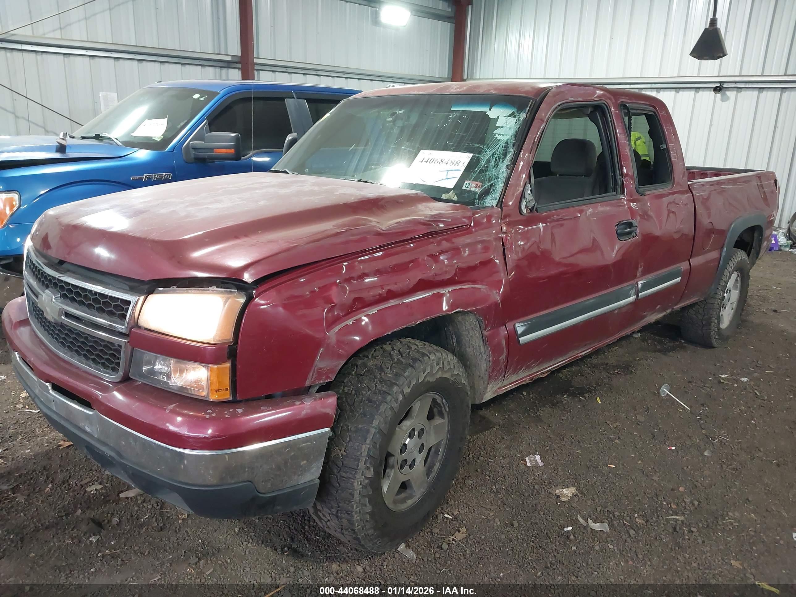 CHEVROLET SILVERADO image 2