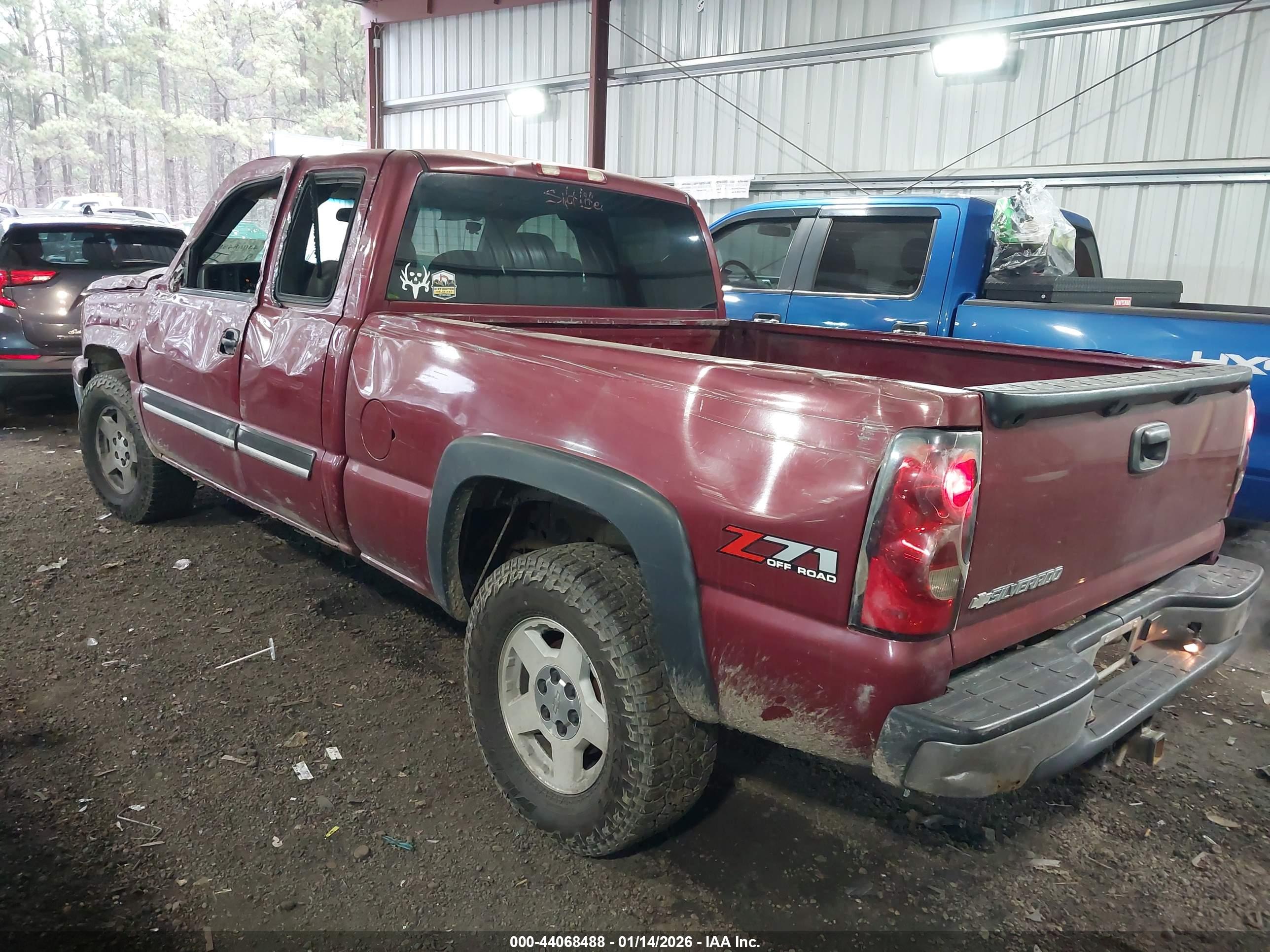CHEVROLET SILVERADO image 3