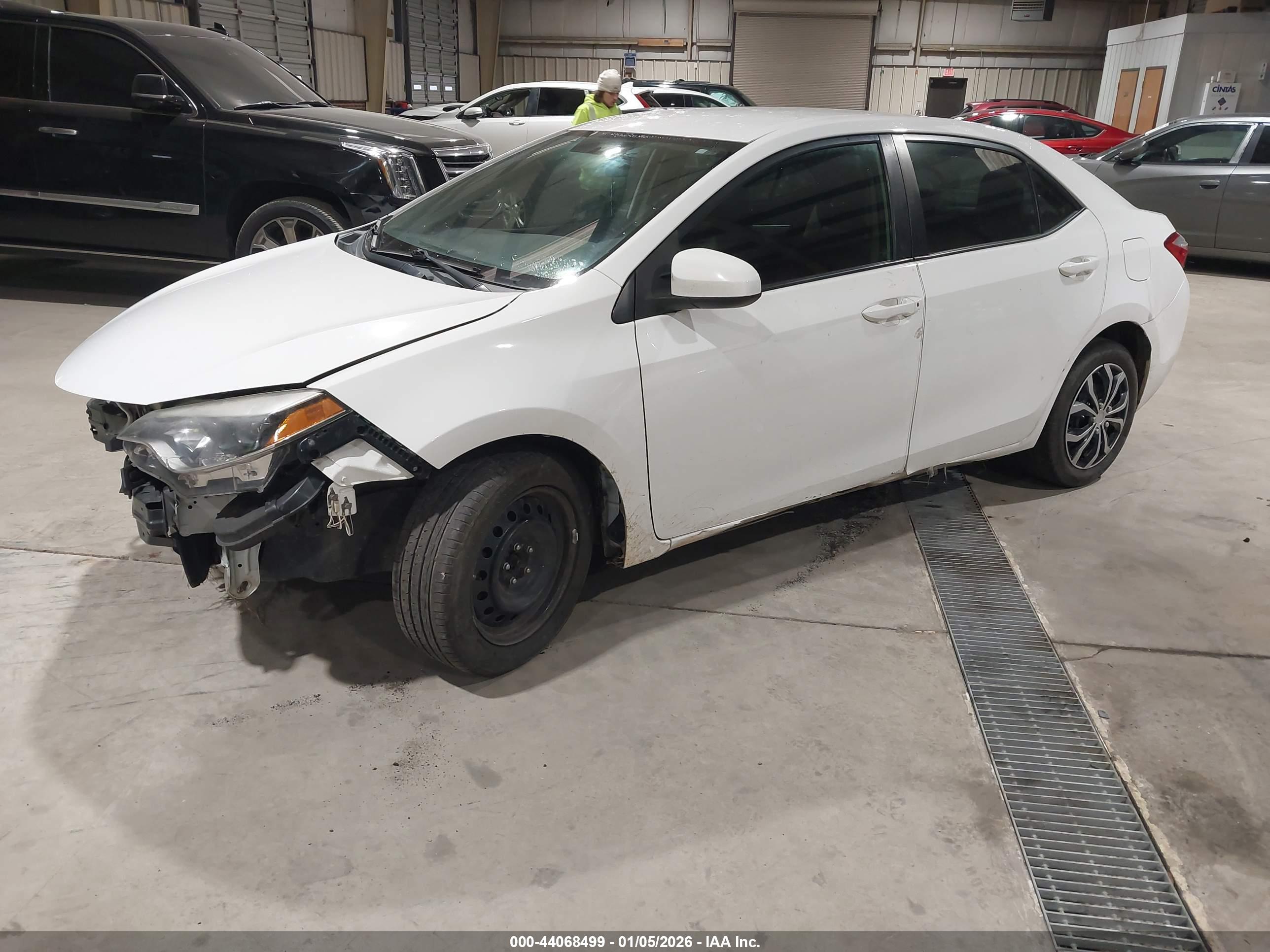 TOYOTA COROLLA image 2