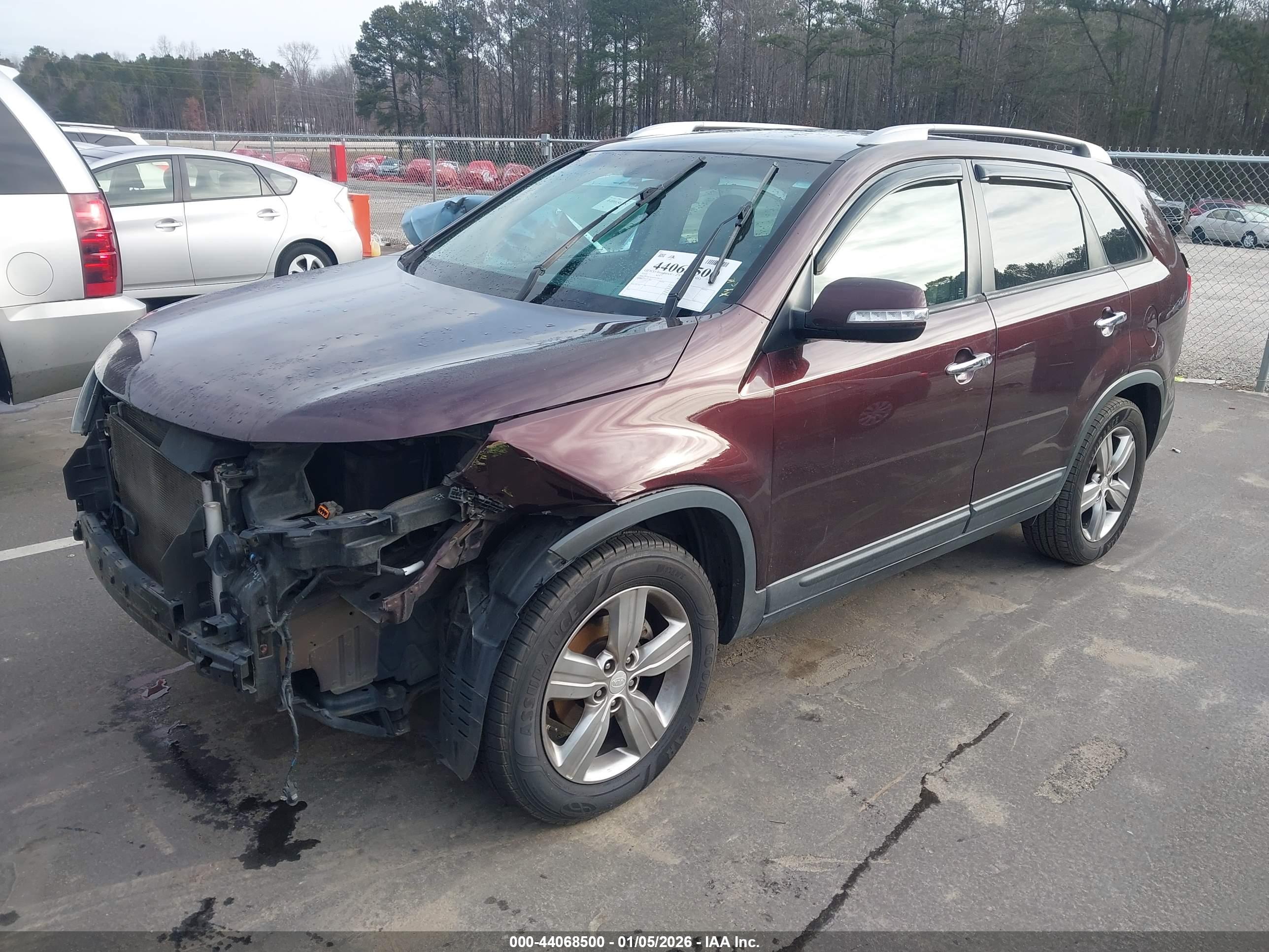 KIA SORENTO image 2
