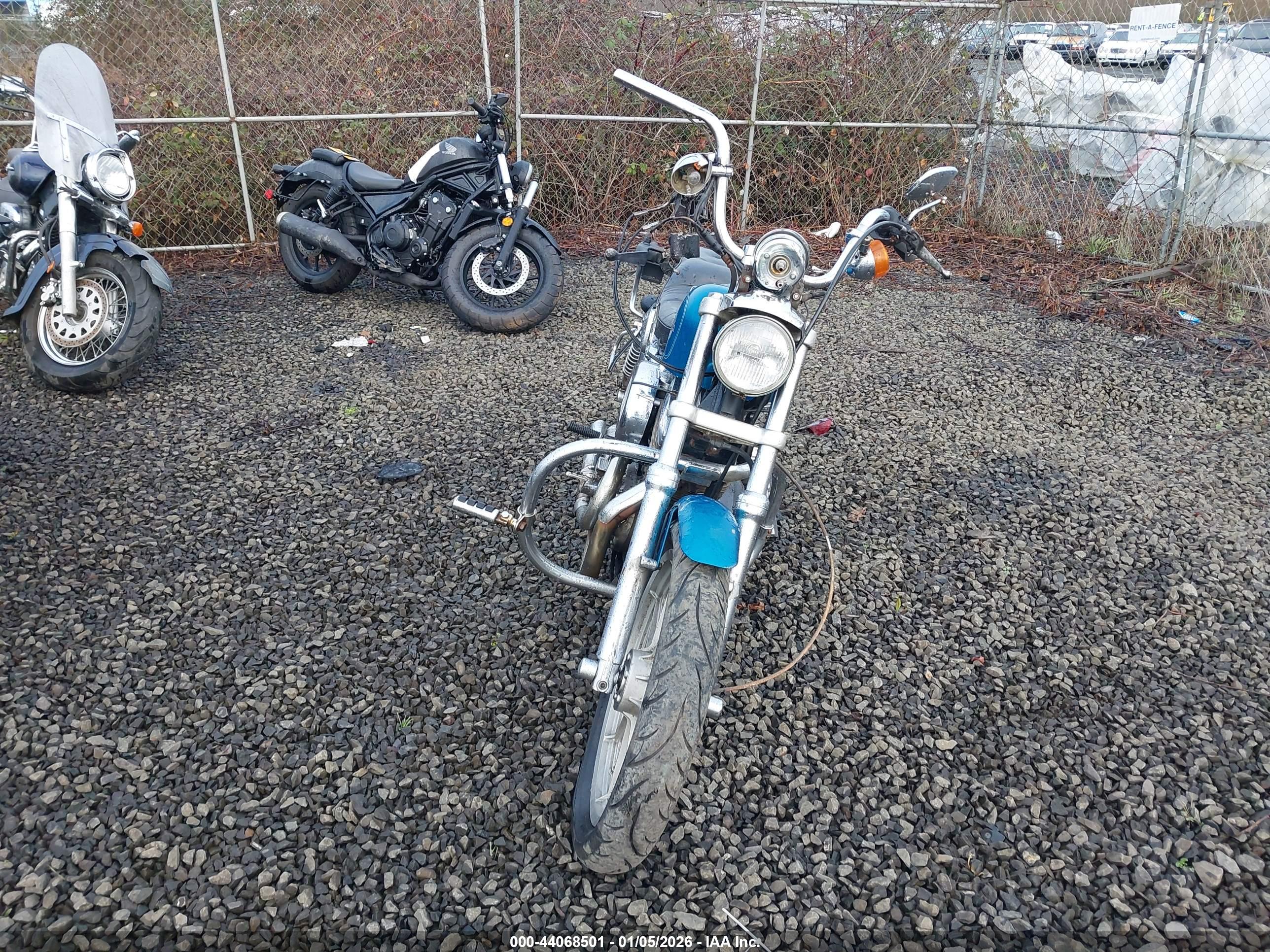 HARLEY-DAVIDSON XLH883 image 5