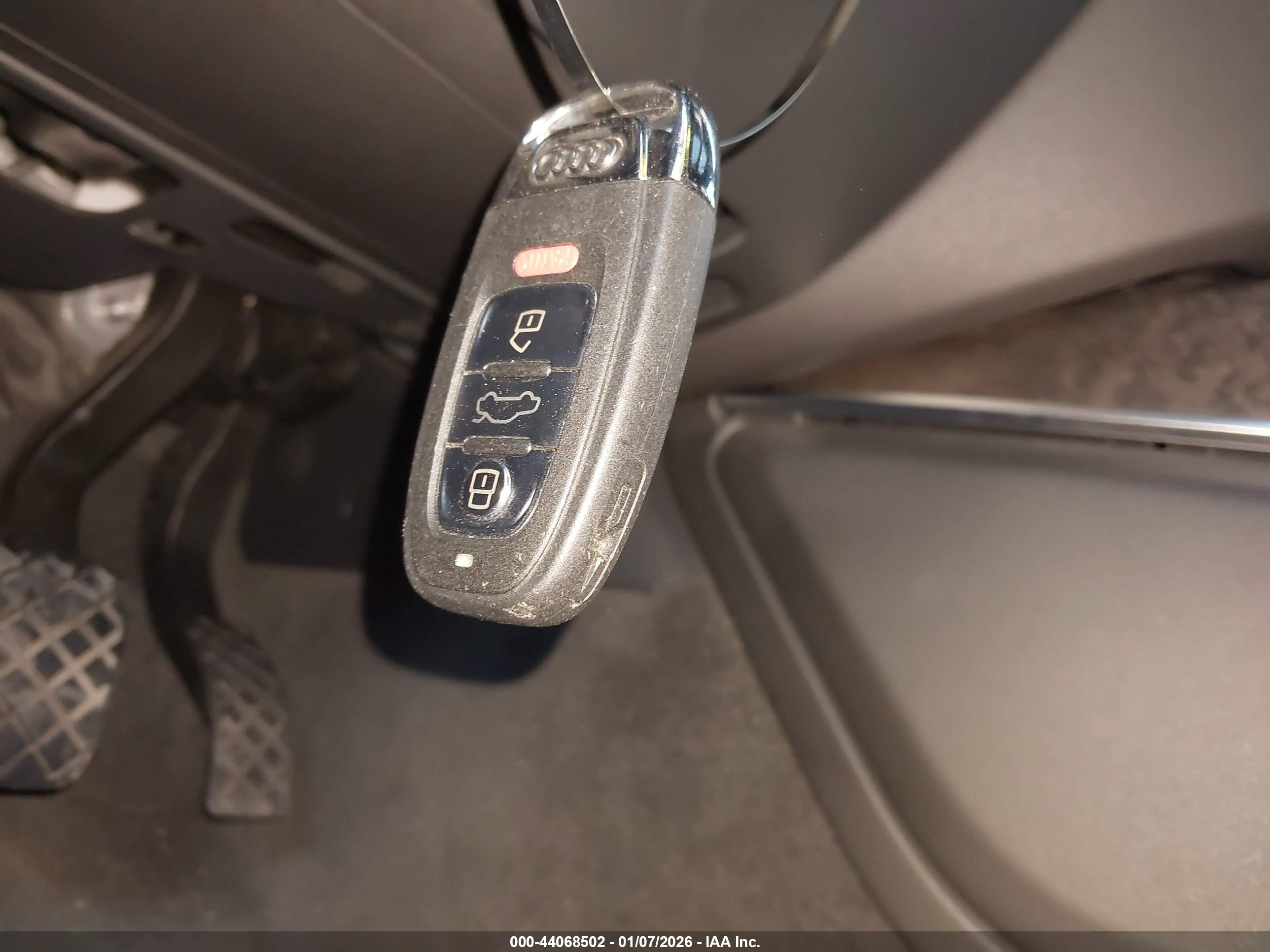 AUDI A6 image 11