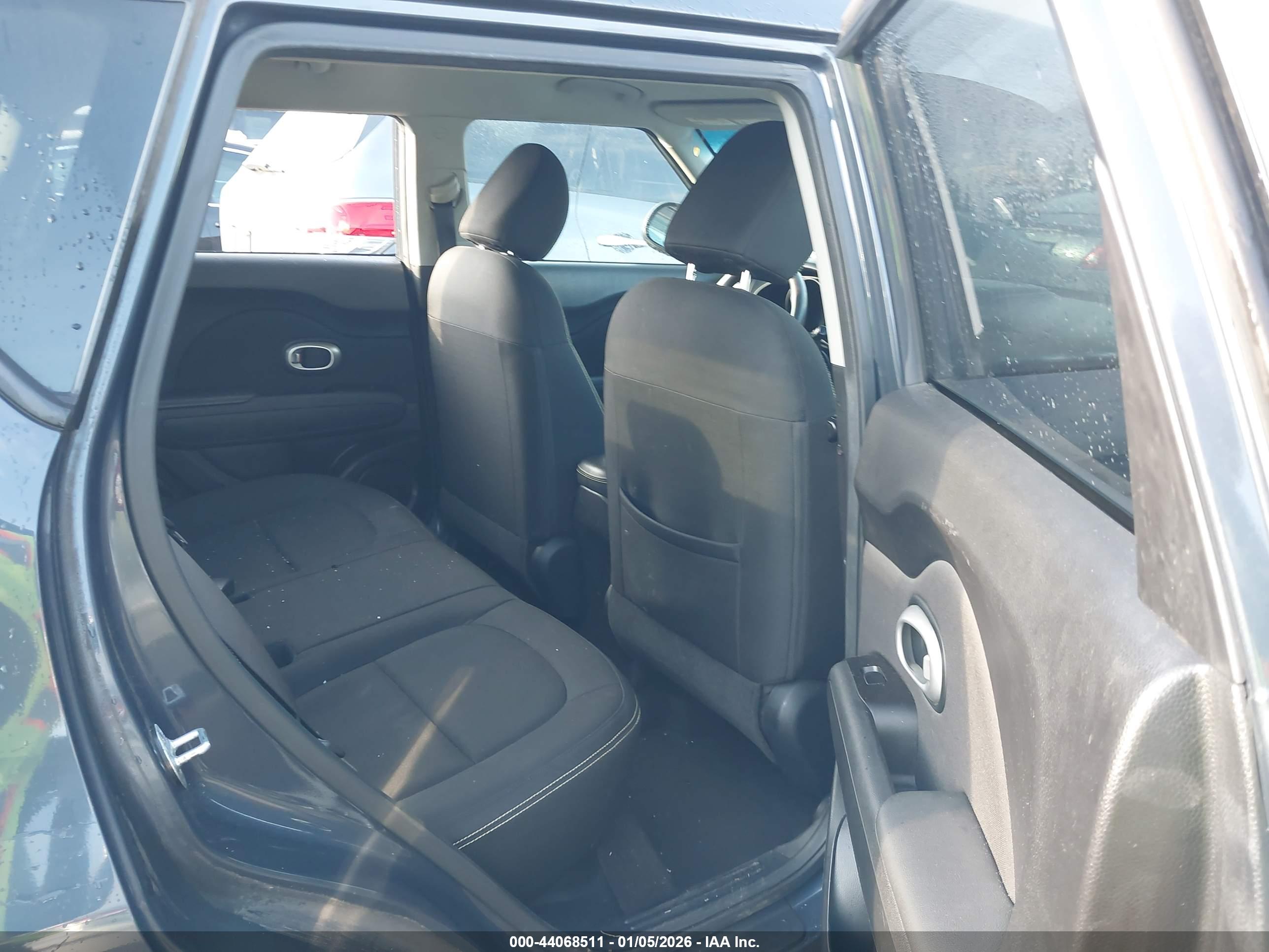 KIA SOUL image 8