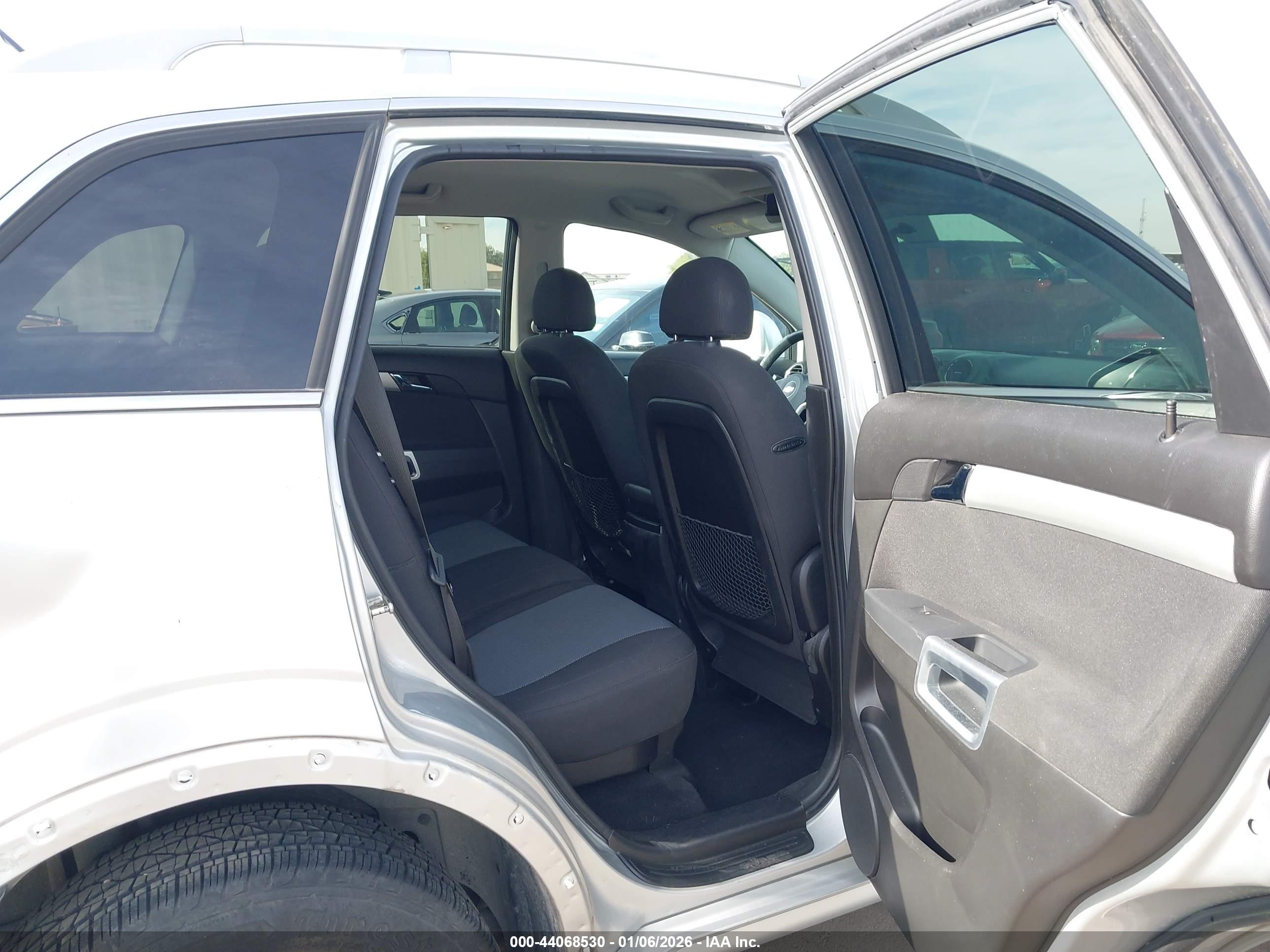 CHEVROLET CAPTIVA image 8
