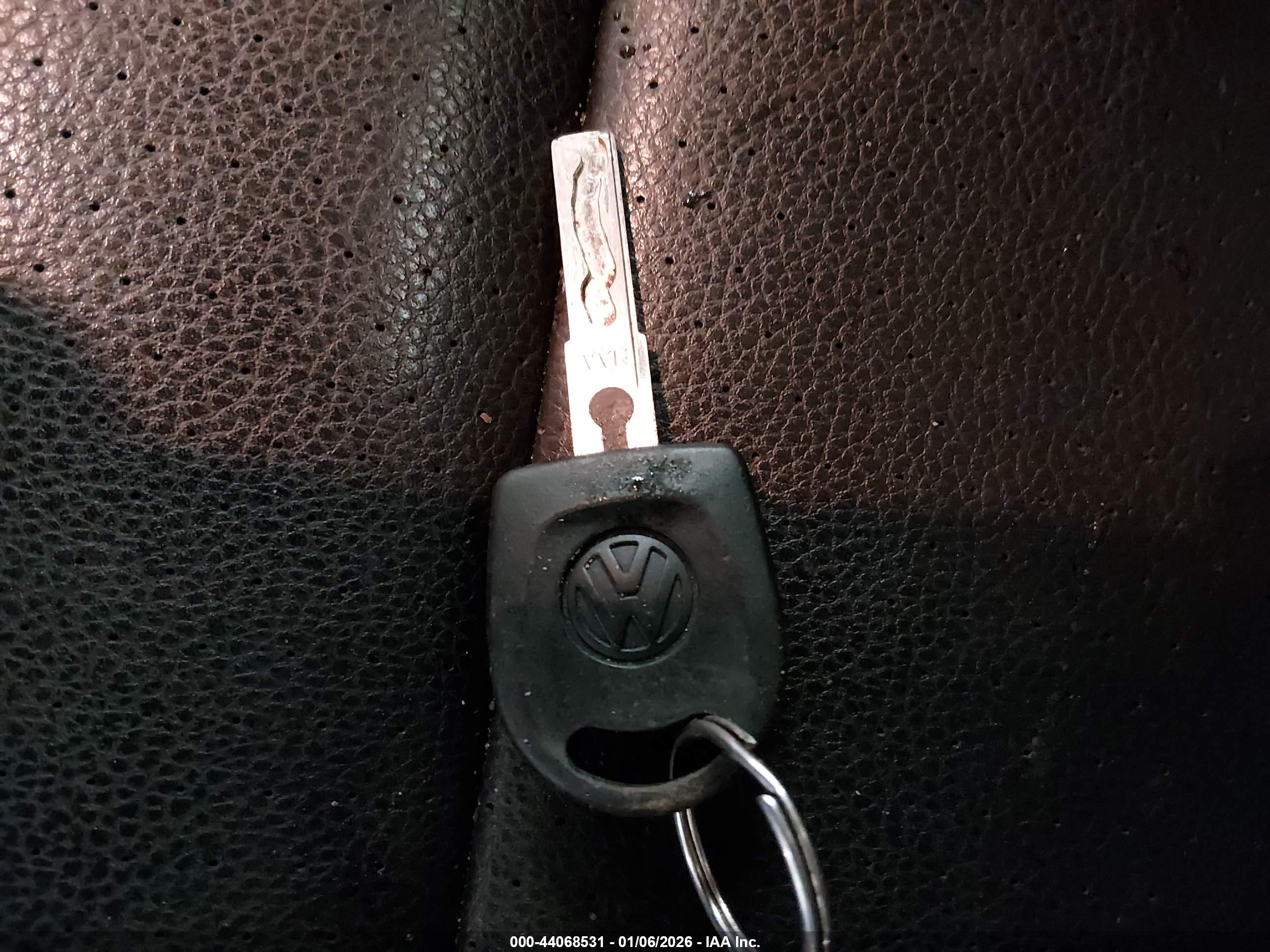 VOLKSWAGEN JETTA image 11