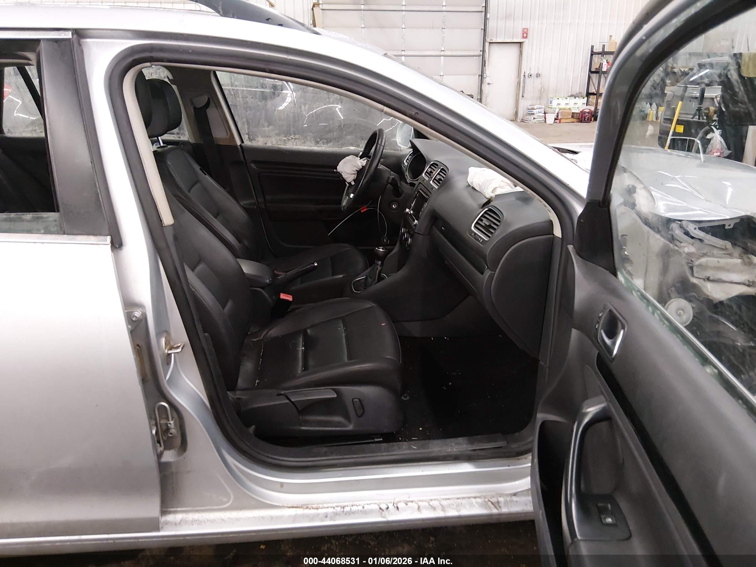 VOLKSWAGEN JETTA image 5