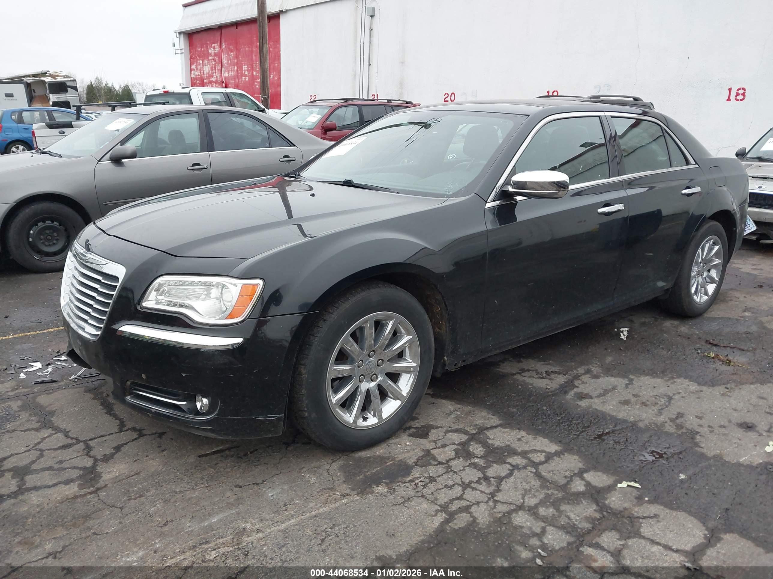 CHRYSLER 300 image 2