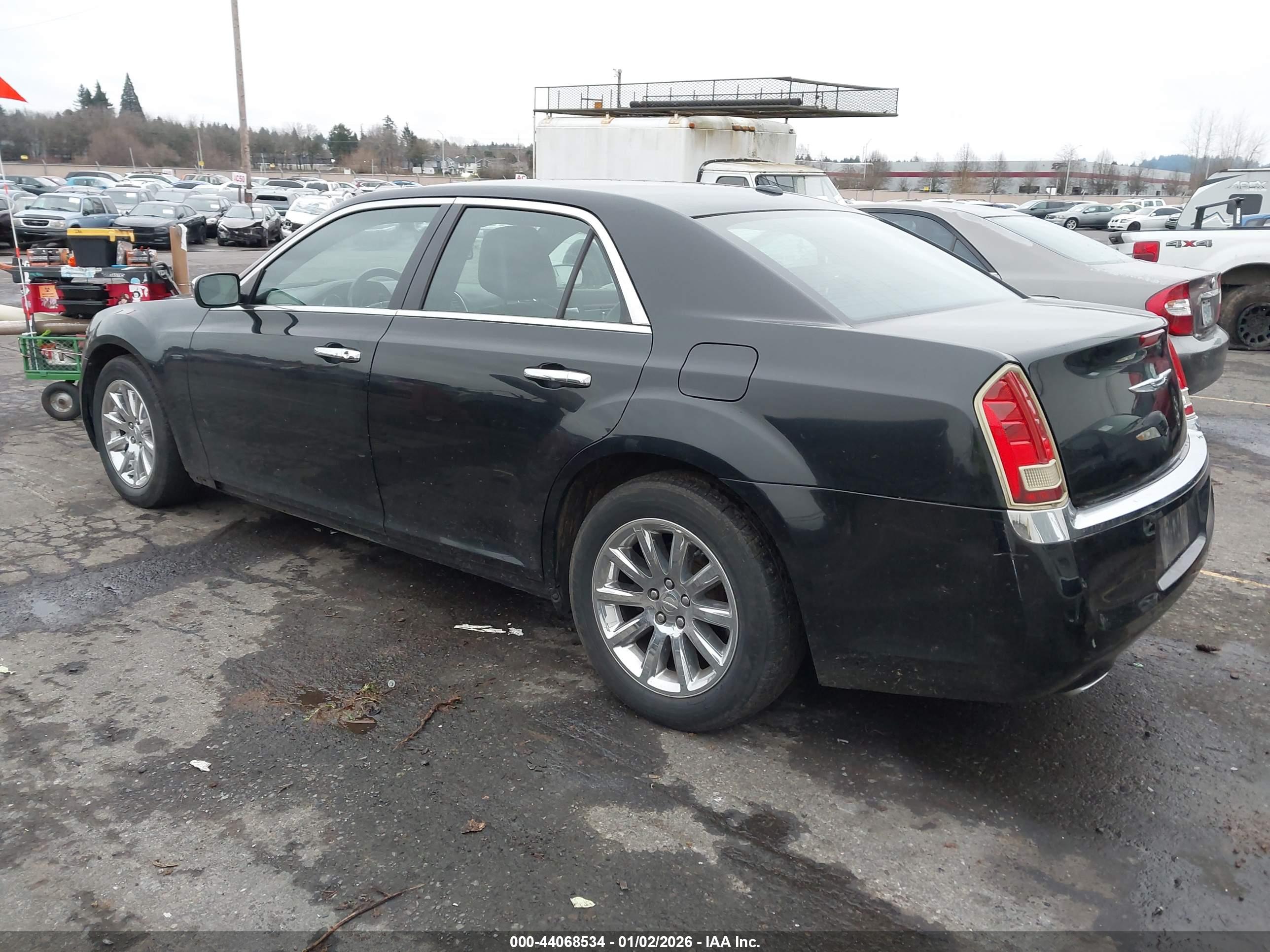CHRYSLER 300 image 3