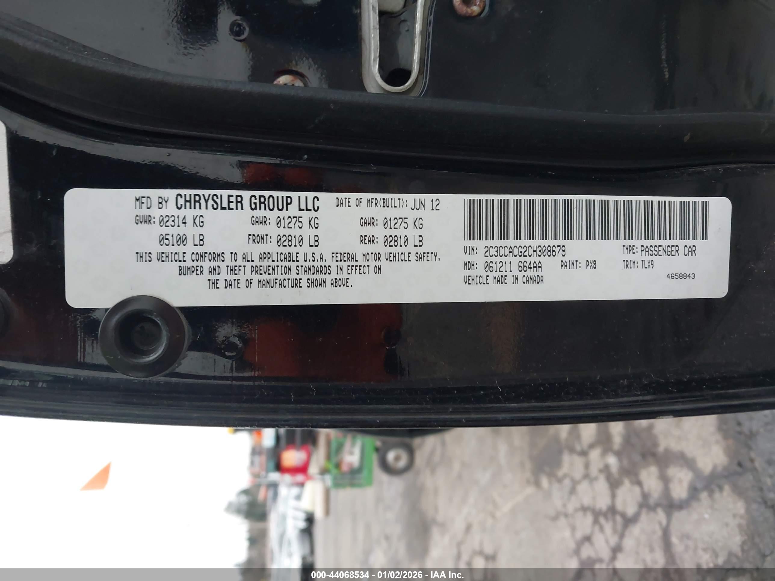 CHRYSLER 300 image 9
