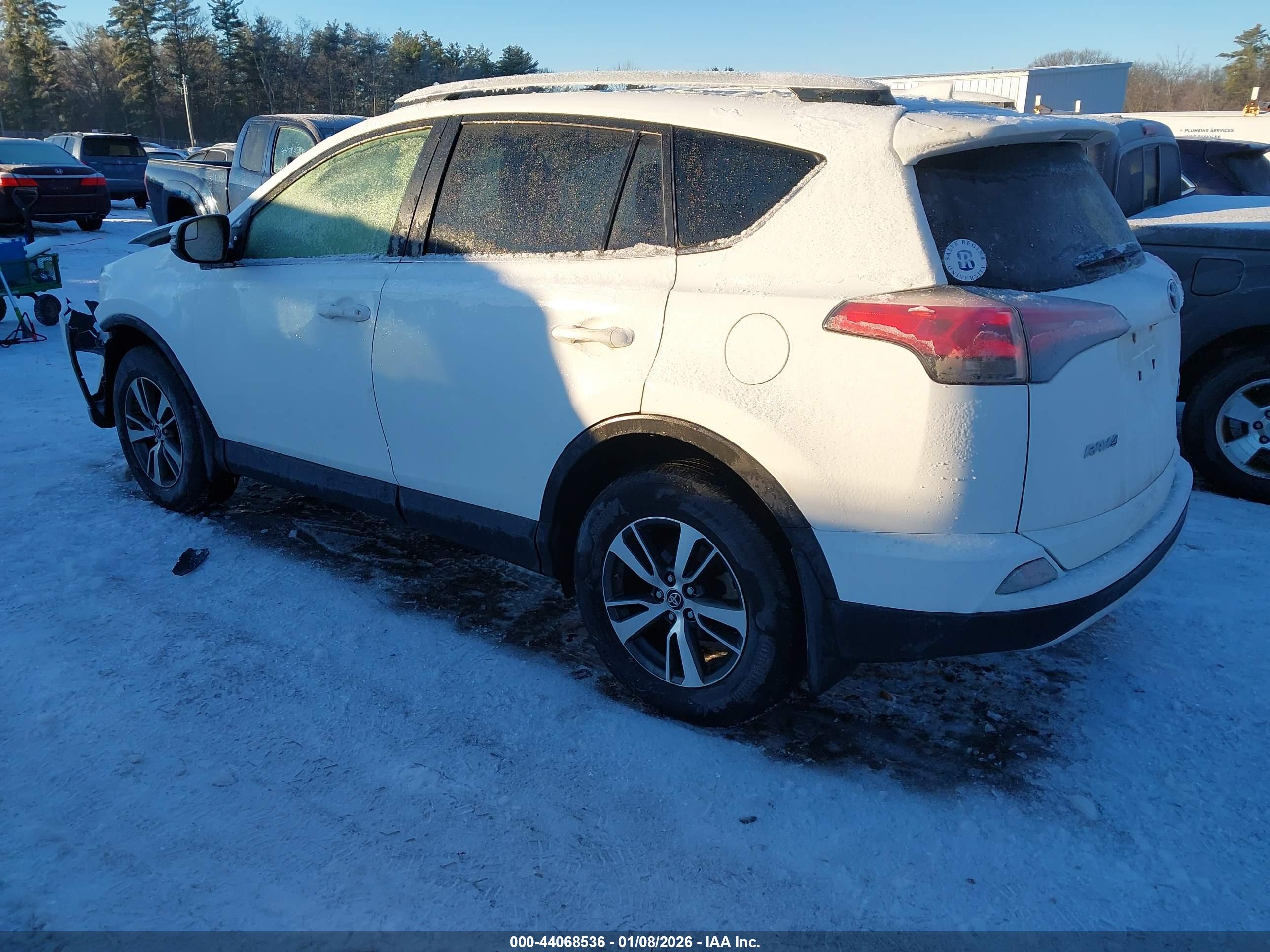 TOYOTA RAV4 image 3
