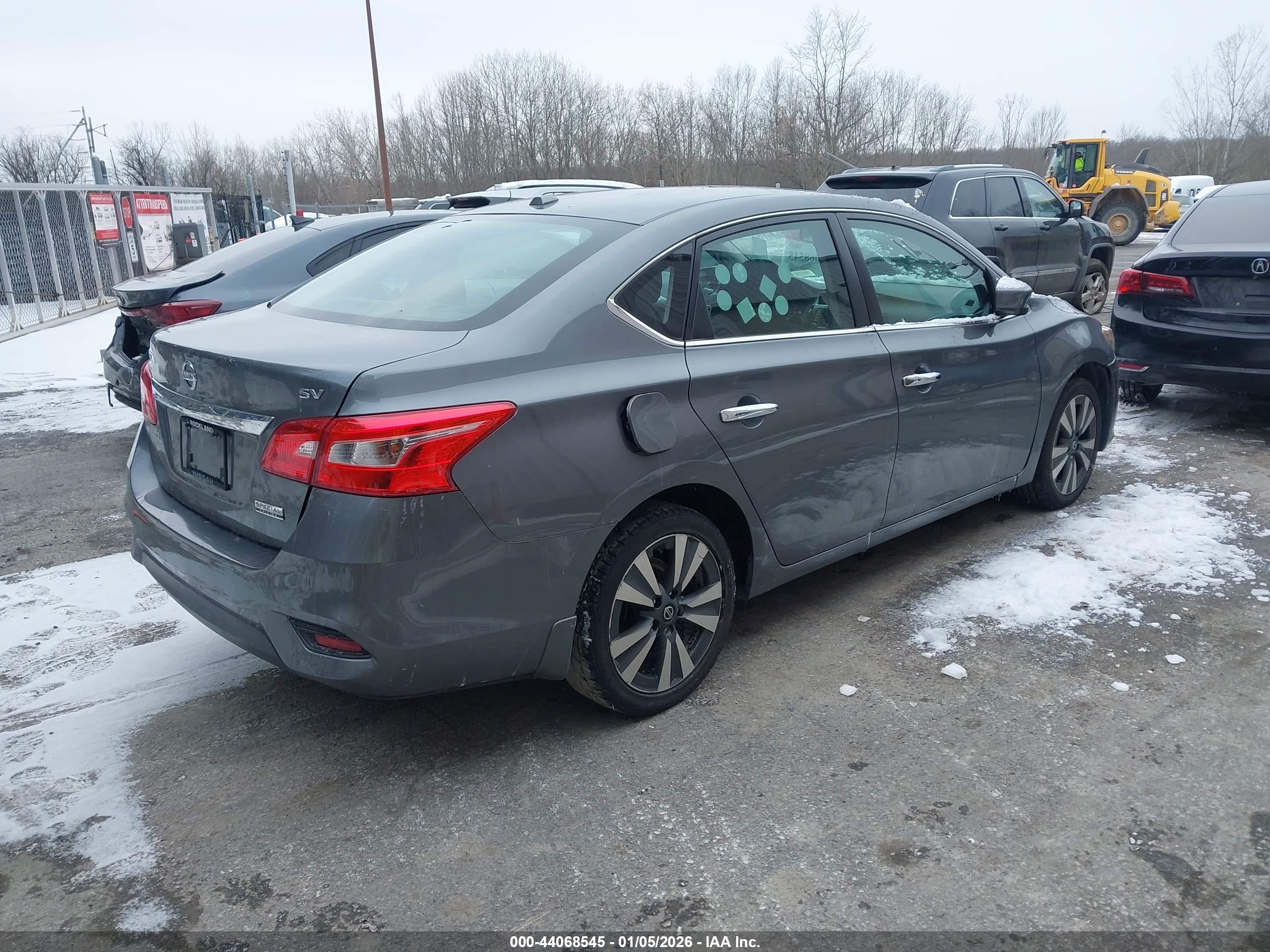 NISSAN SENTRA image 4