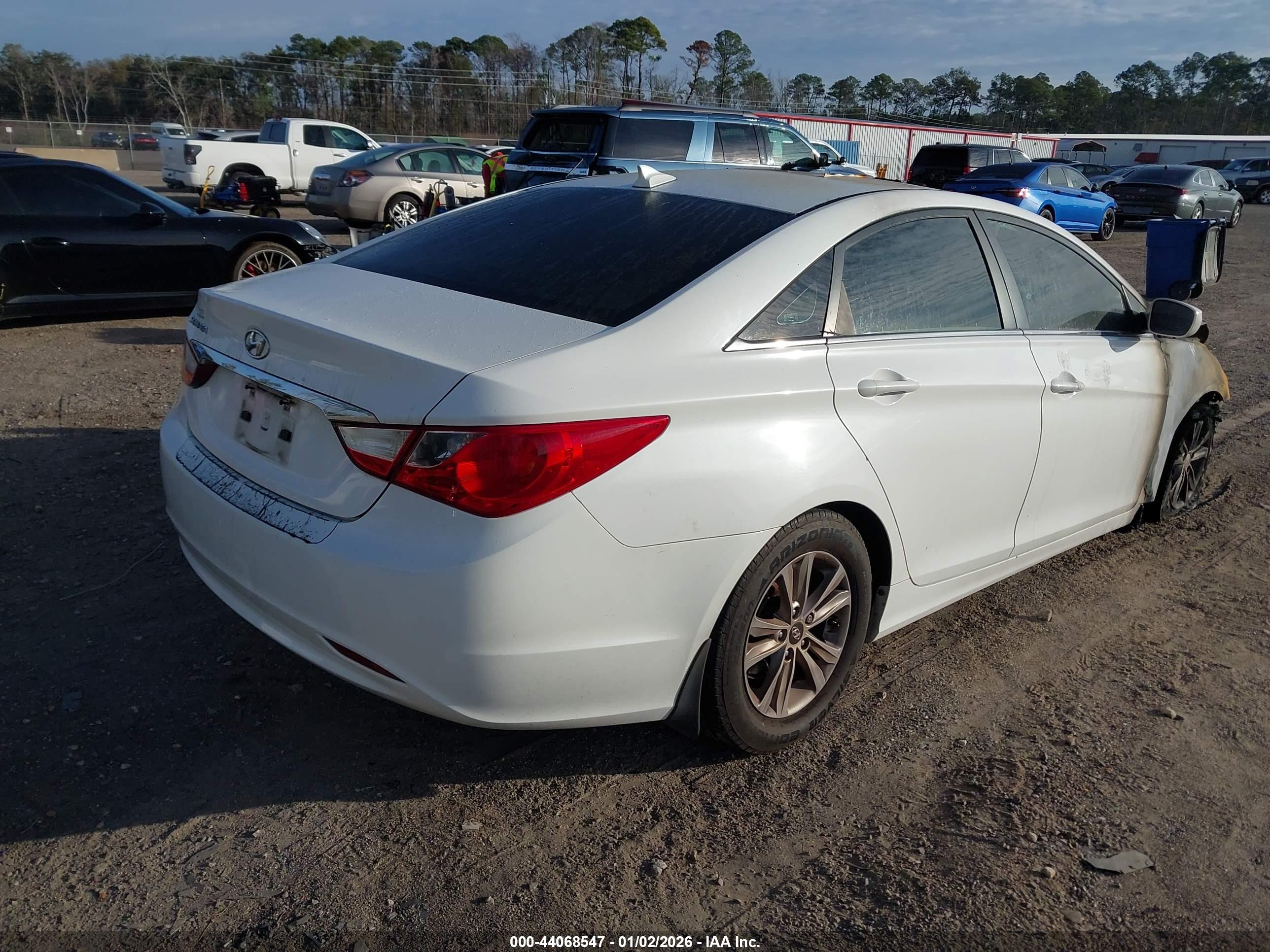 HYUNDAI SONATA image 4
