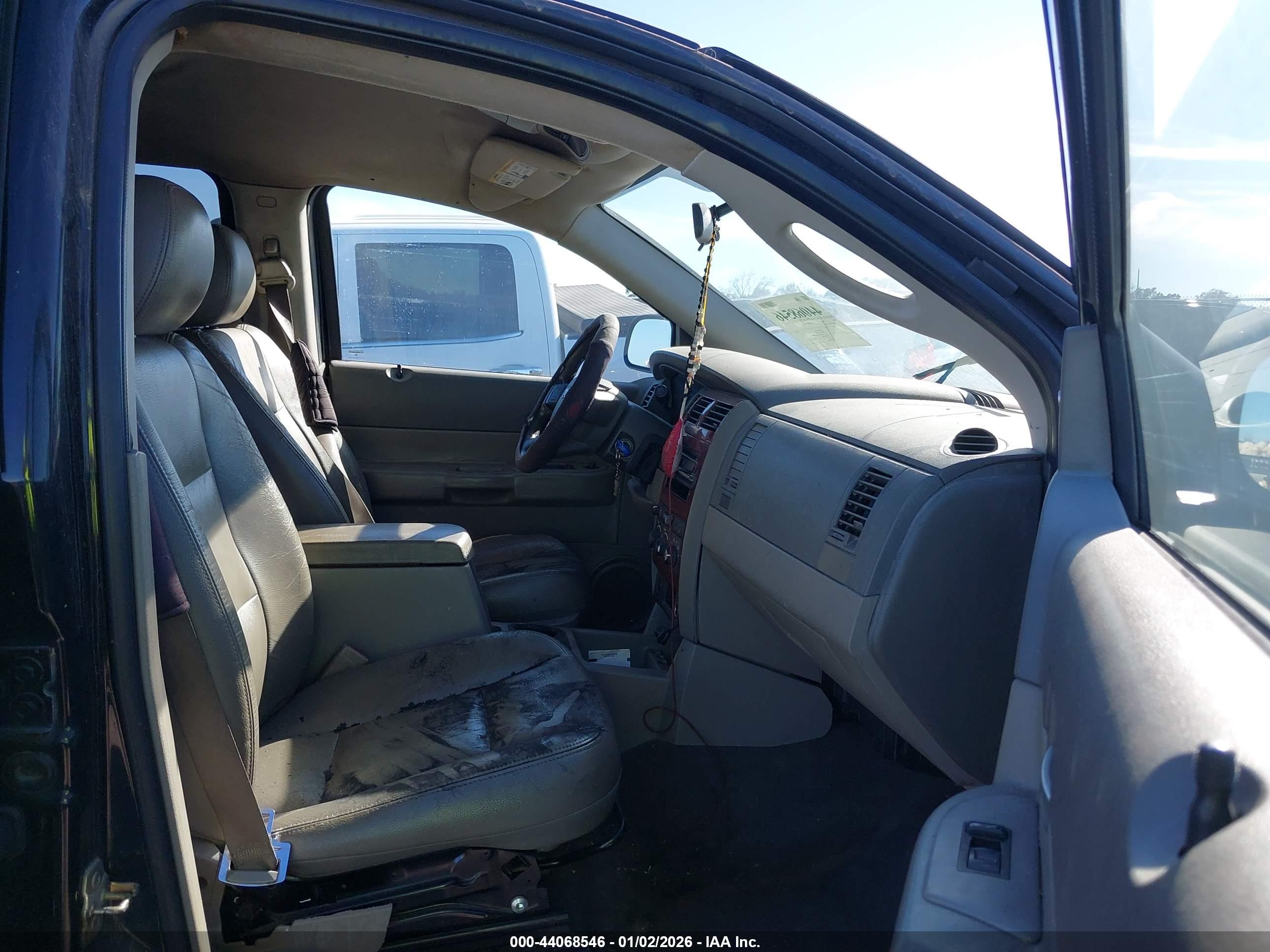 DODGE DURANGO image 5