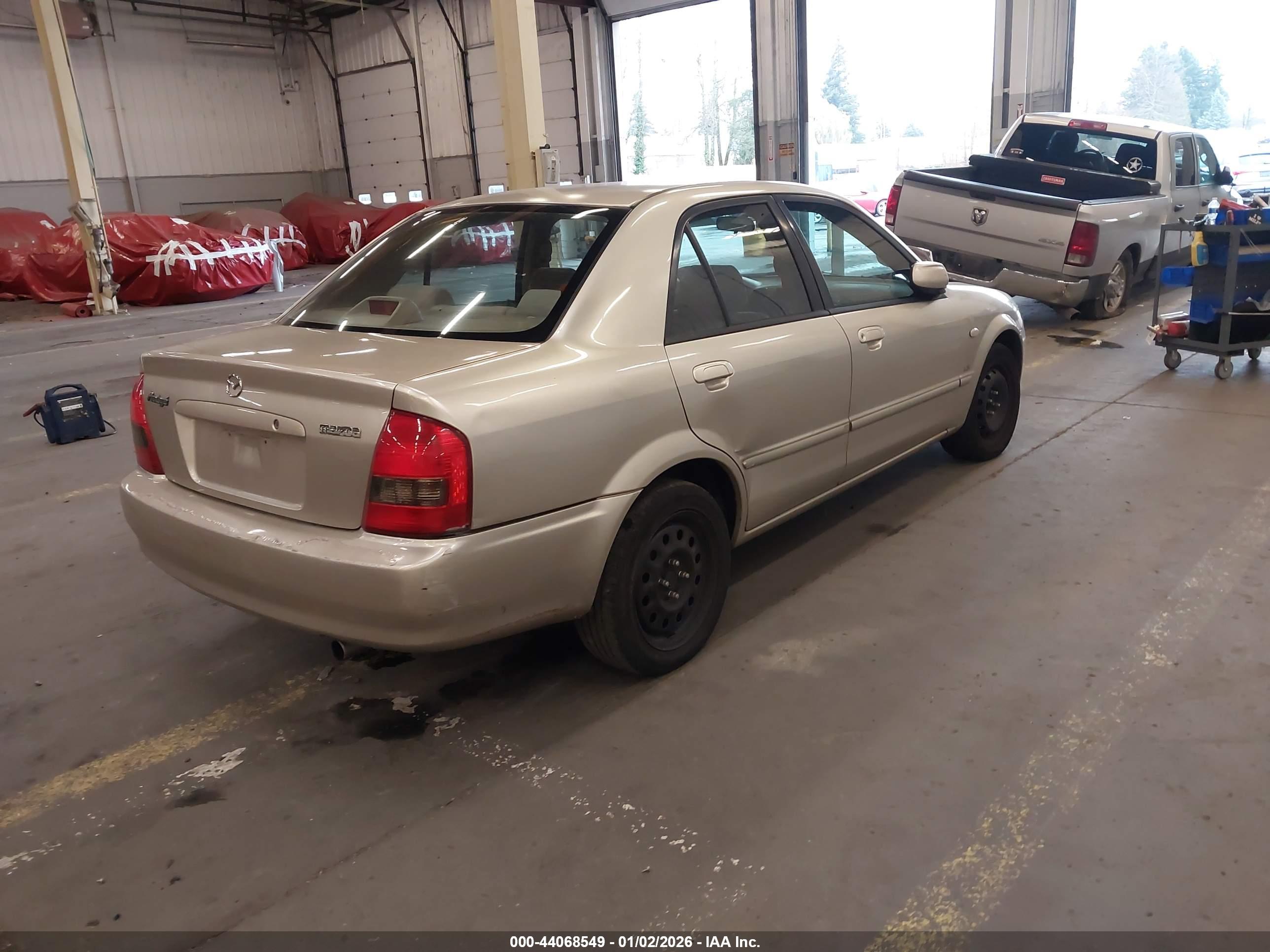 MAZDA PROTEGE image 4