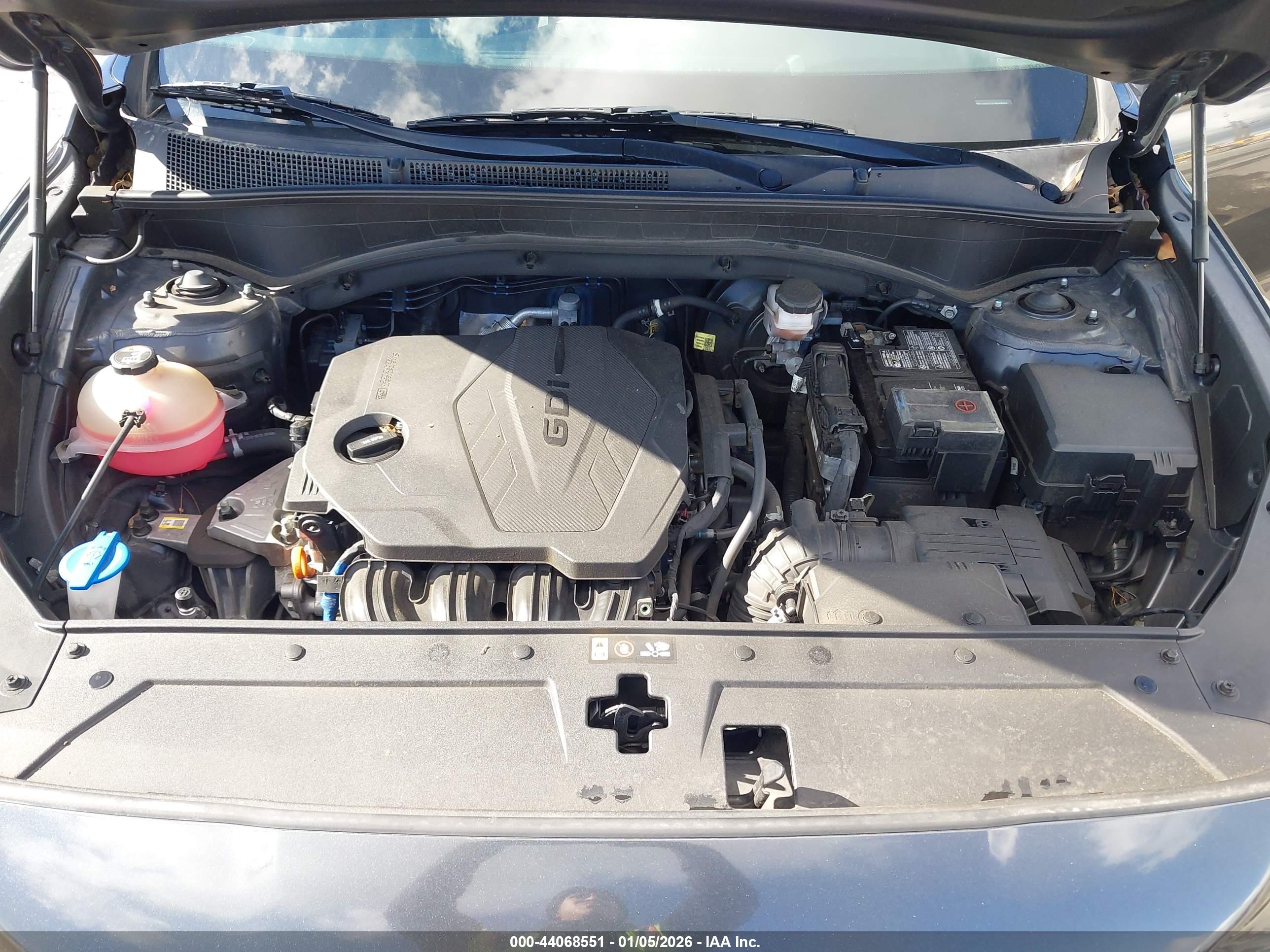 HYUNDAI SANTA image 10