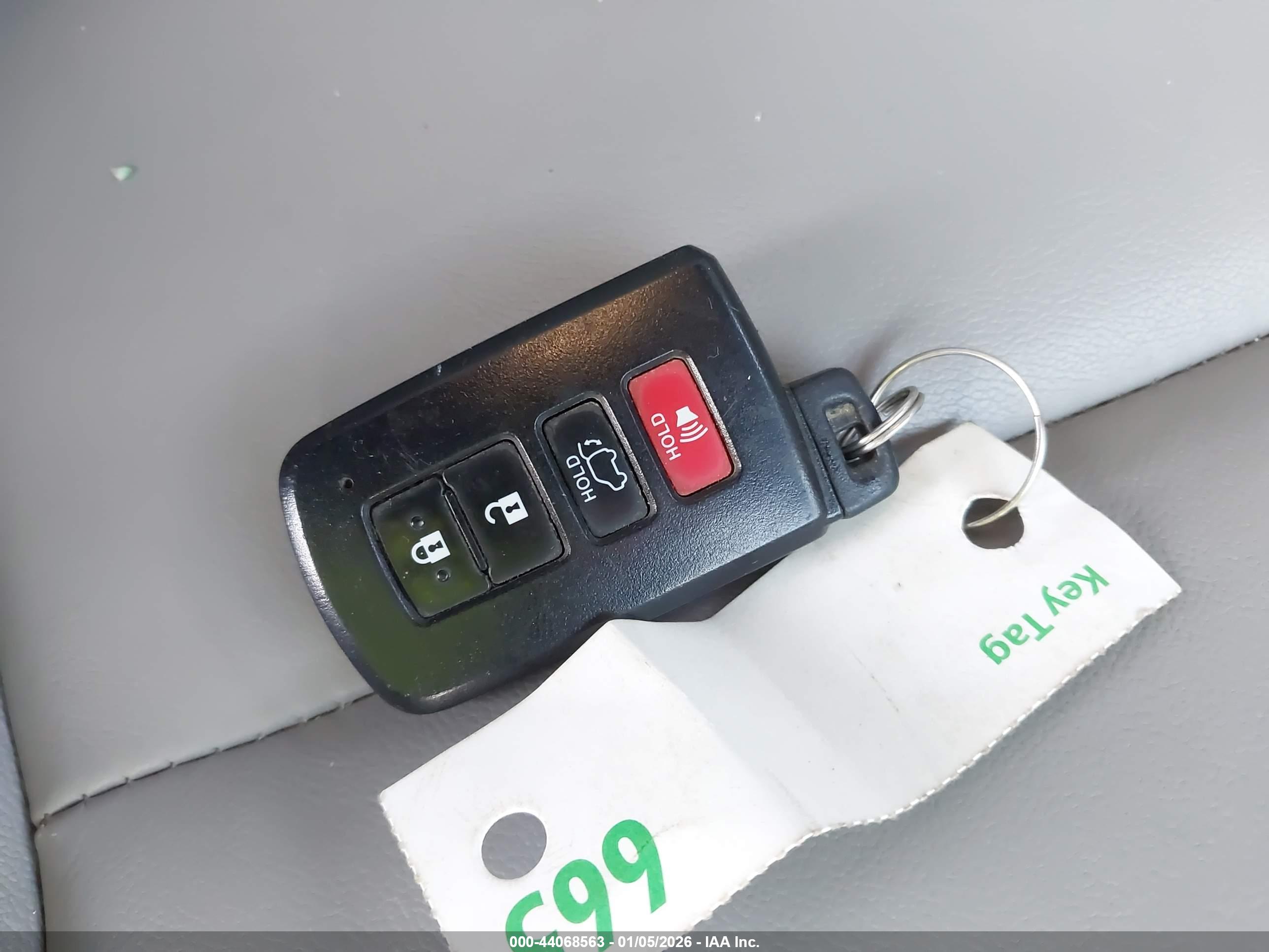 TOYOTA HIGHLANDER image 11