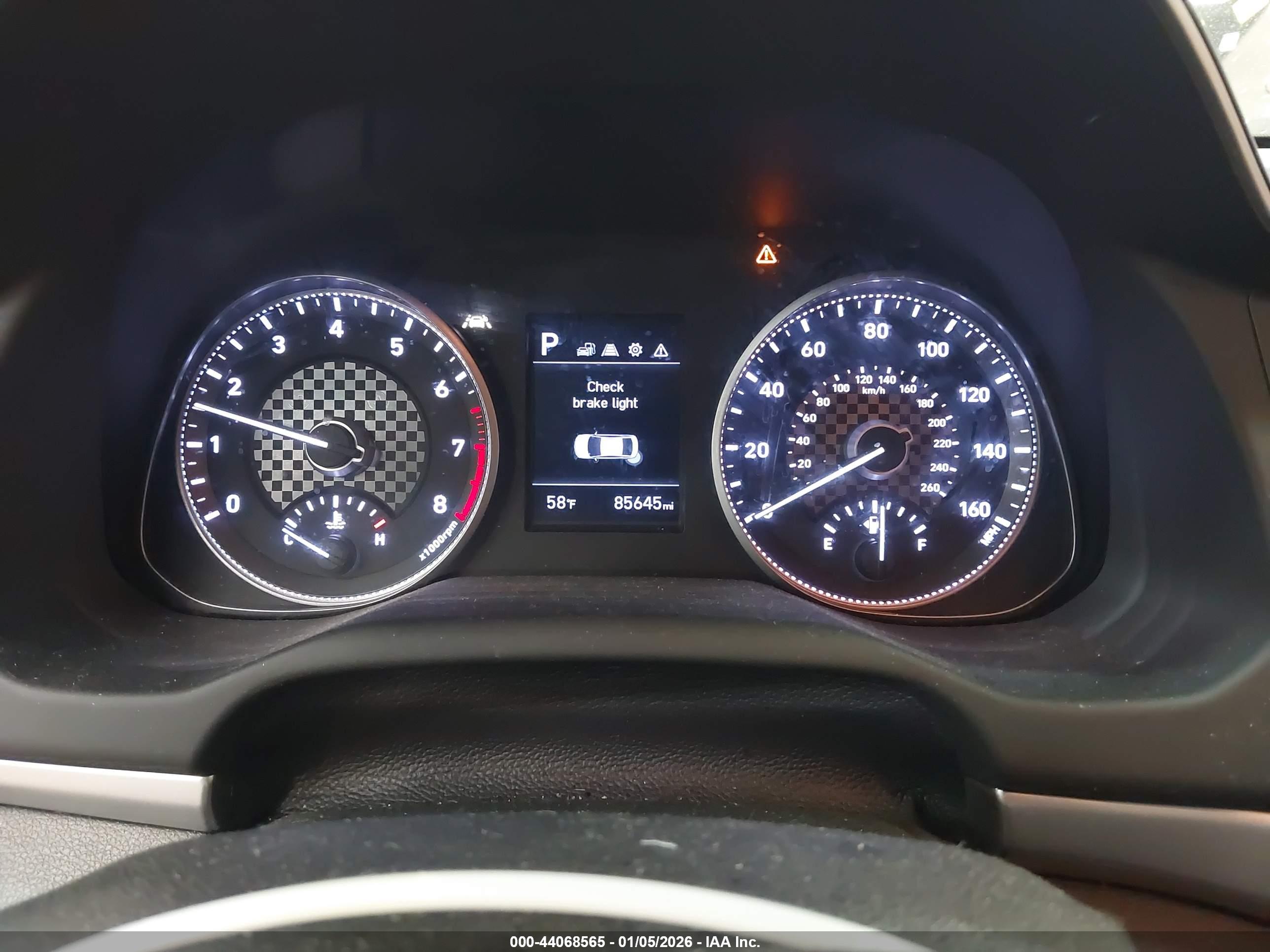HYUNDAI ELANTRA image 7