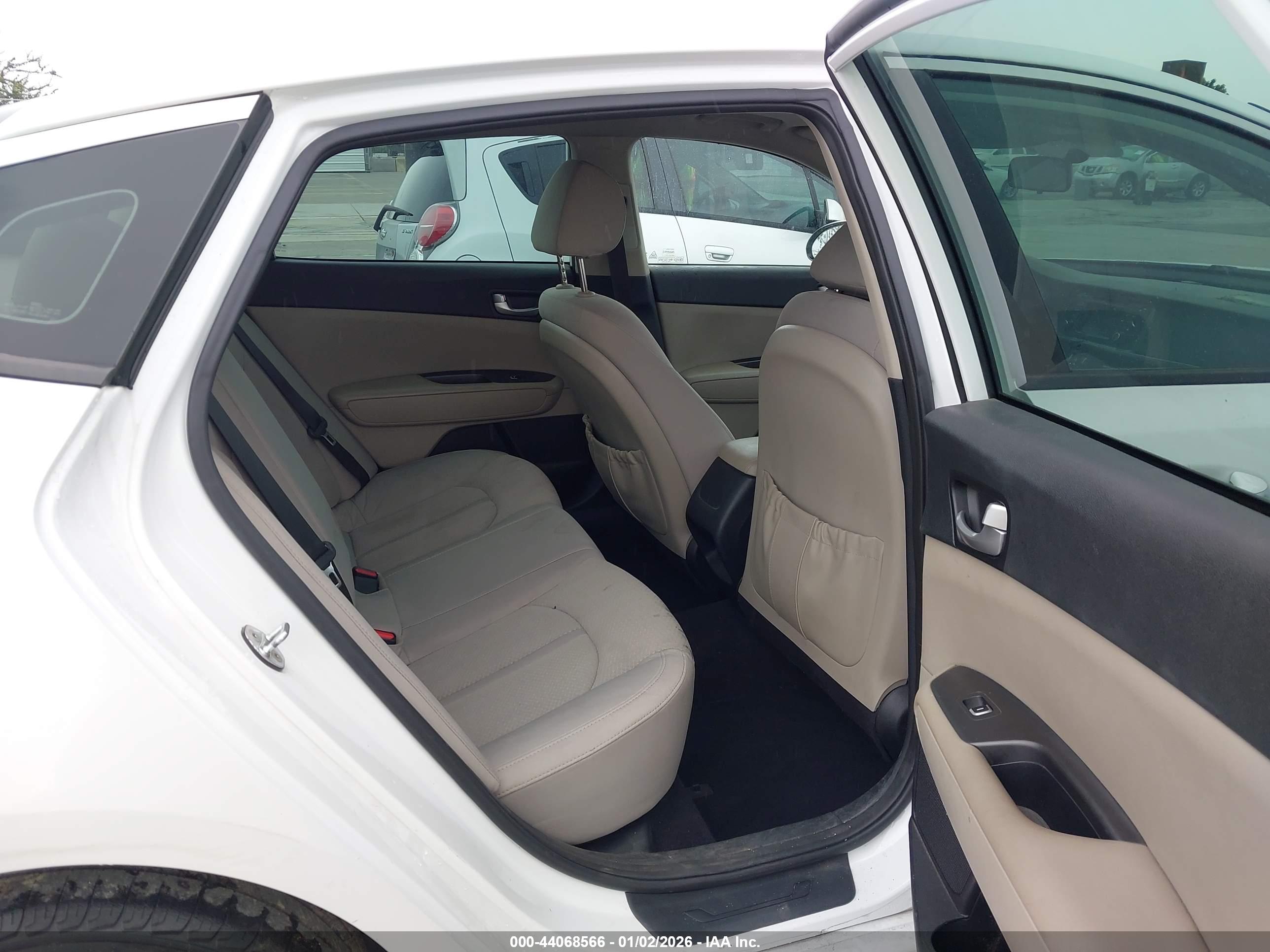 KIA OPTIMA image 8