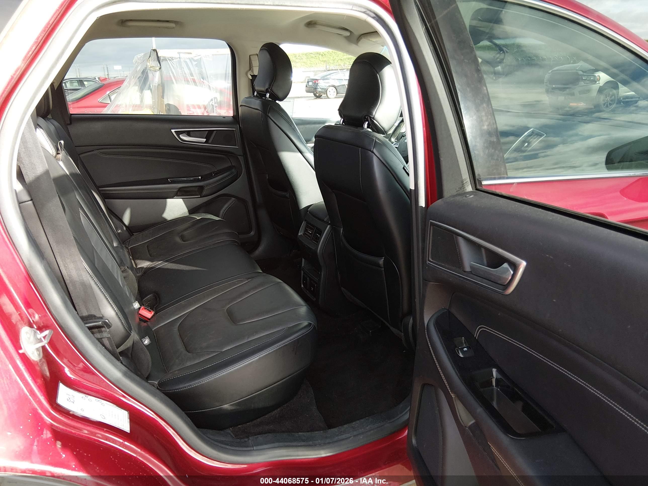 FORD EDGE image 8