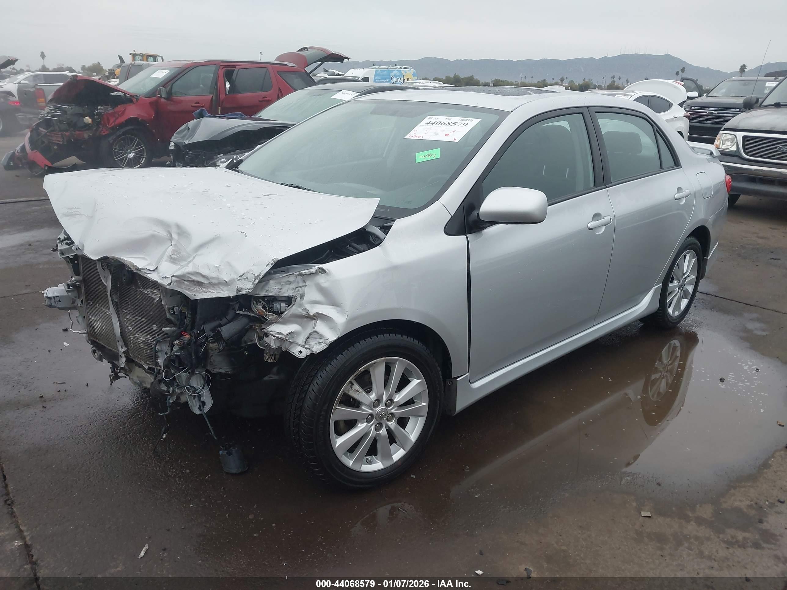 TOYOTA COROLLA image 2