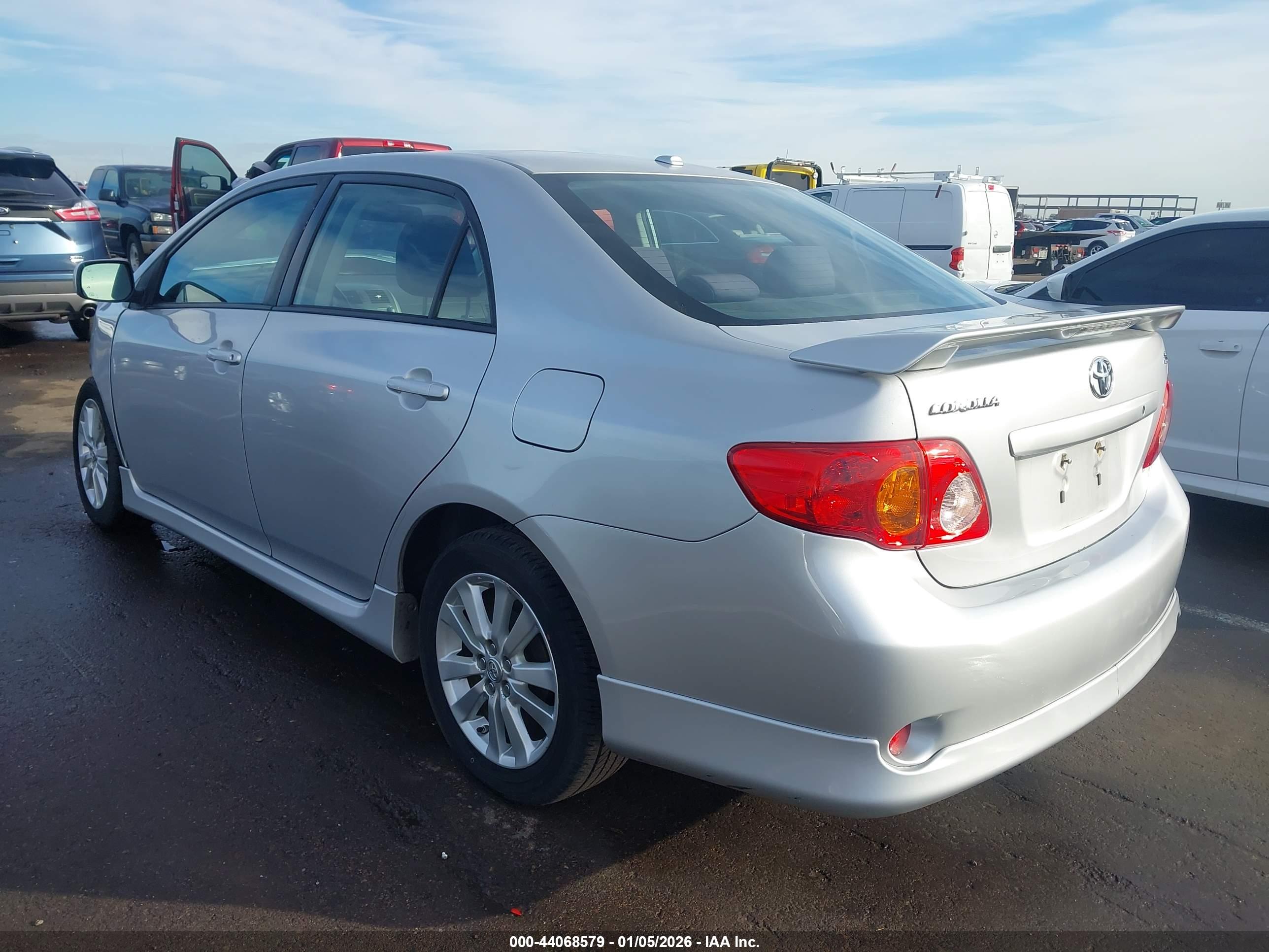 TOYOTA COROLLA image 3