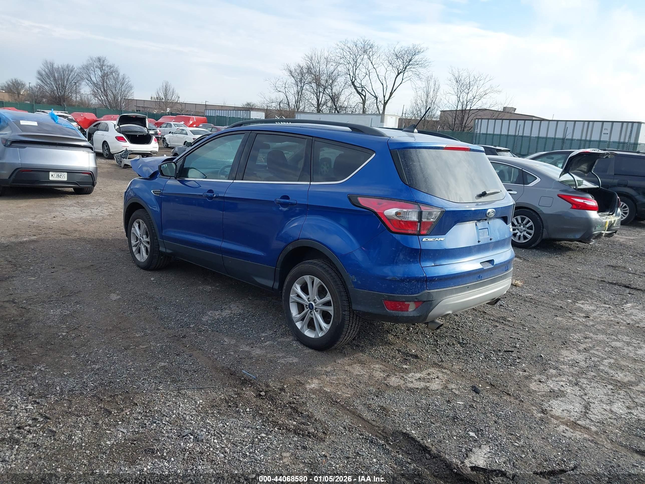 FORD ESCAPE image 3