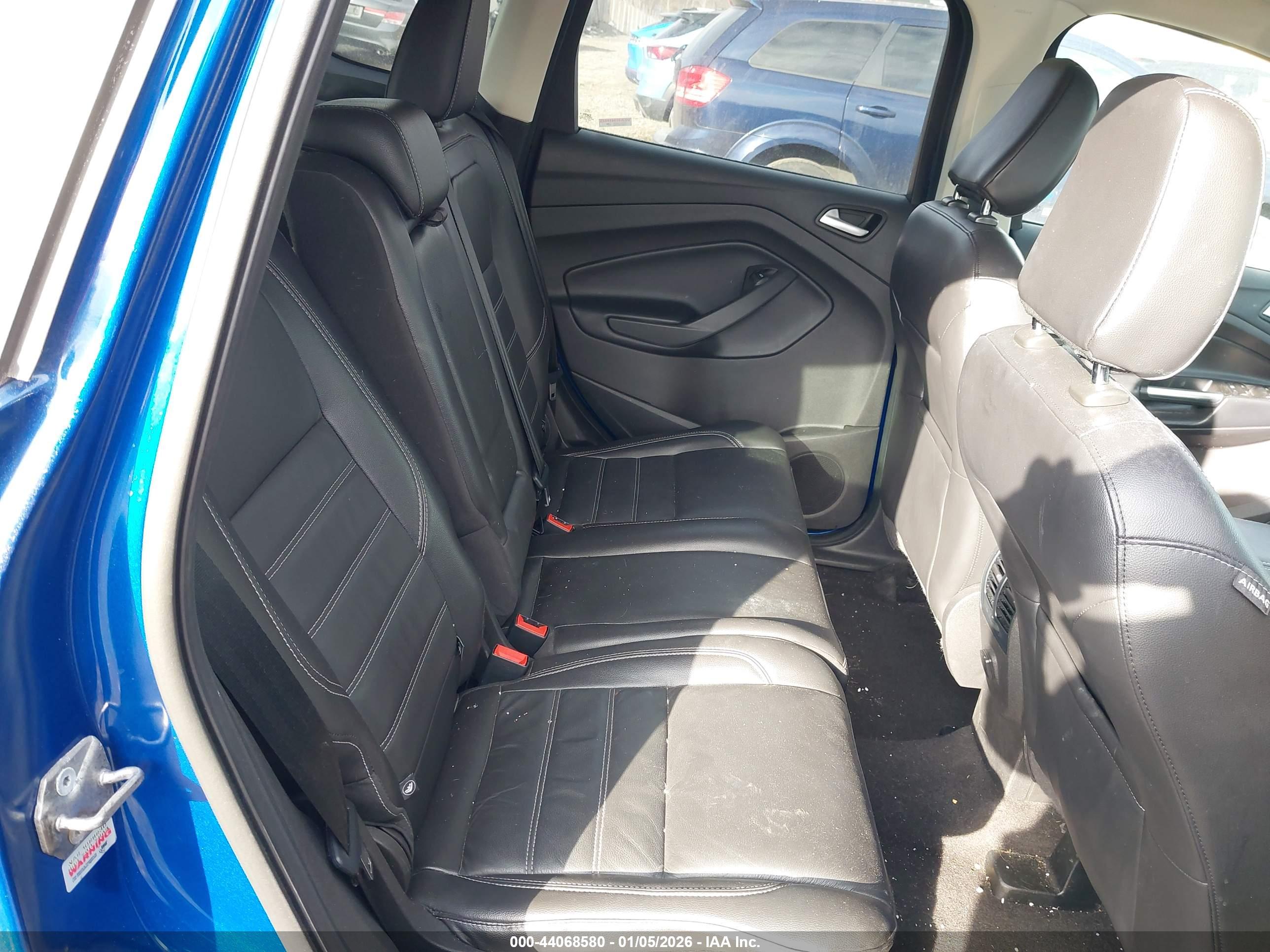 FORD ESCAPE image 8