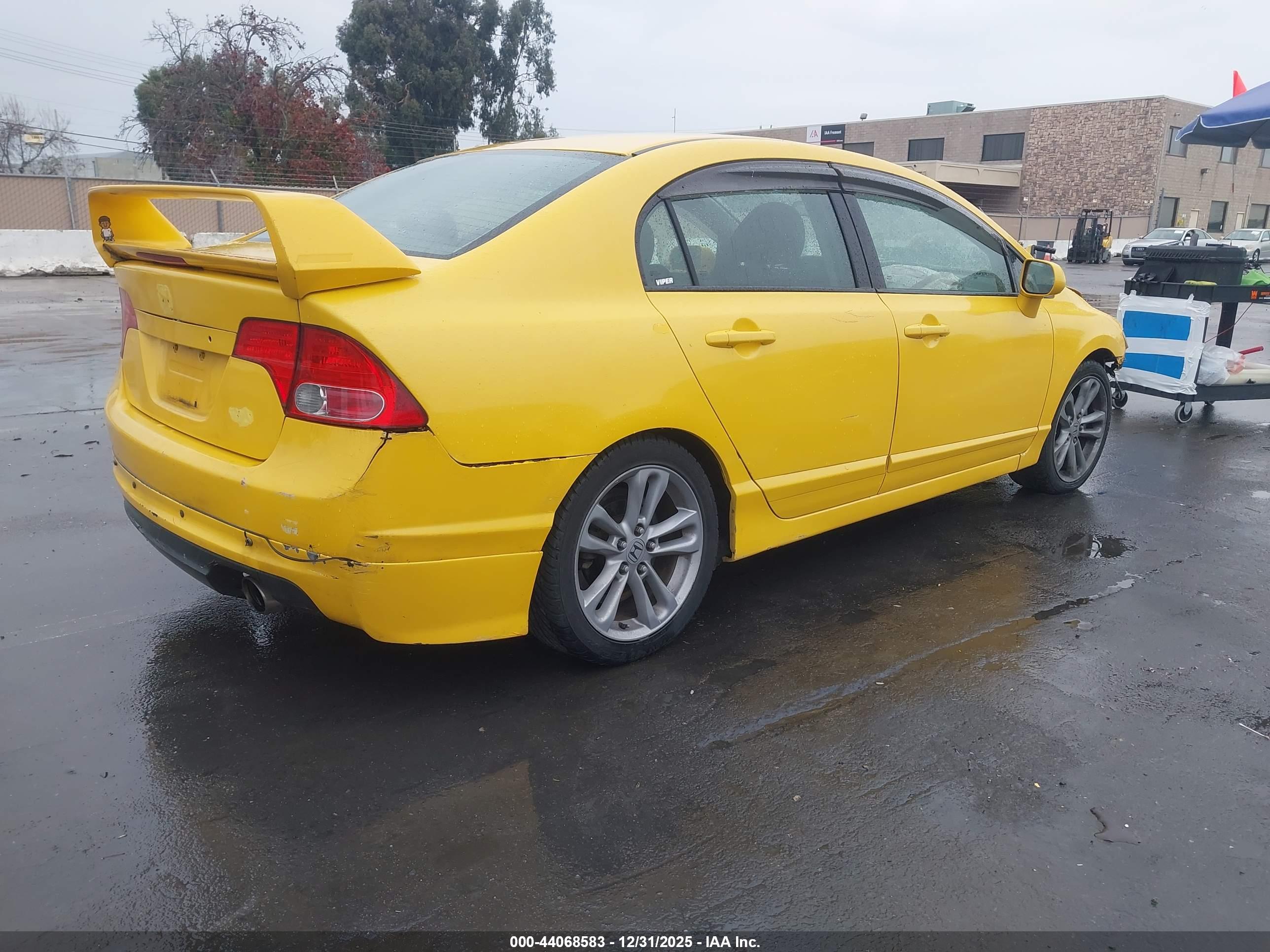 HONDA CIVIC image 4