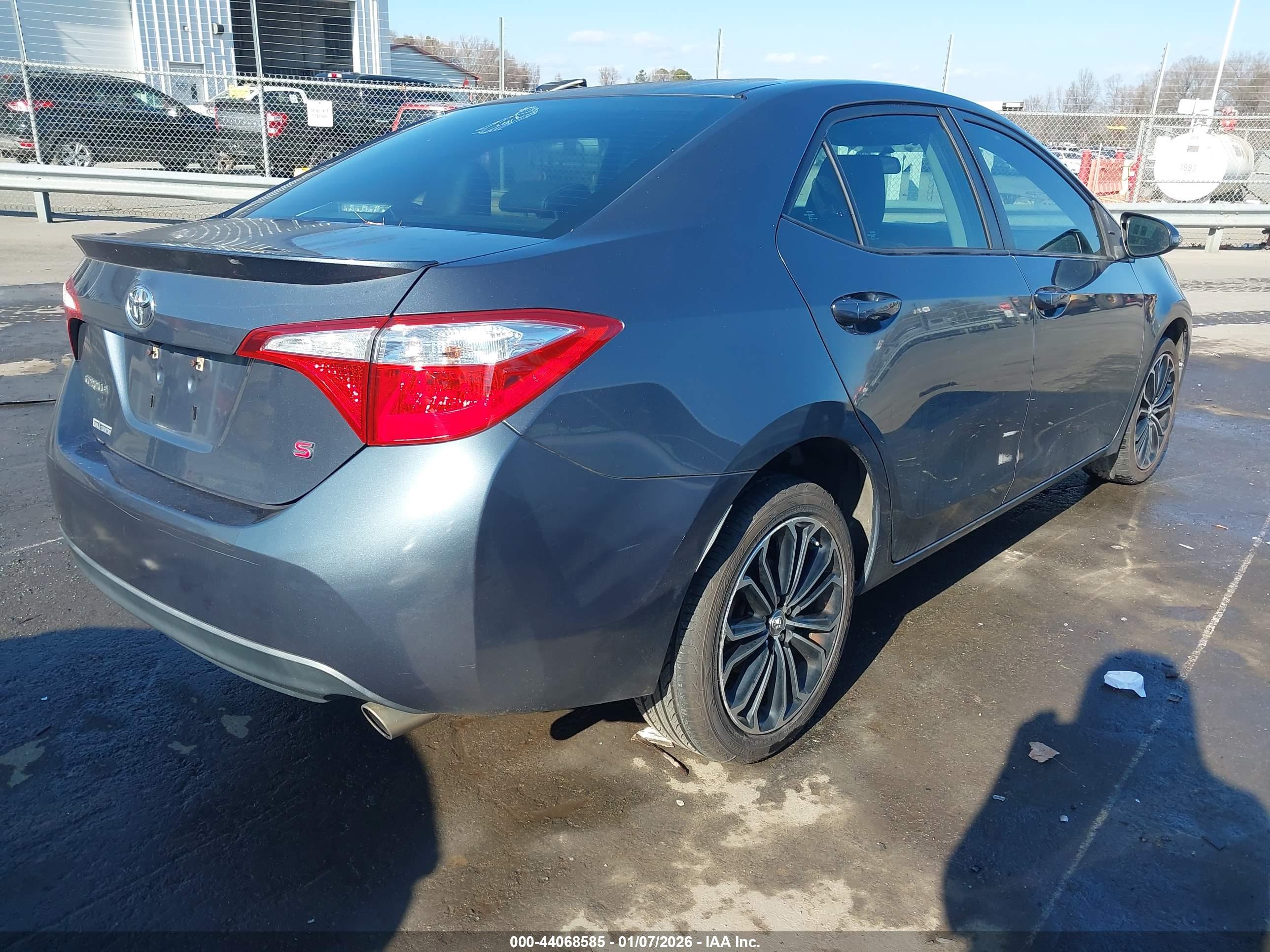 TOYOTA COROLLA image 4