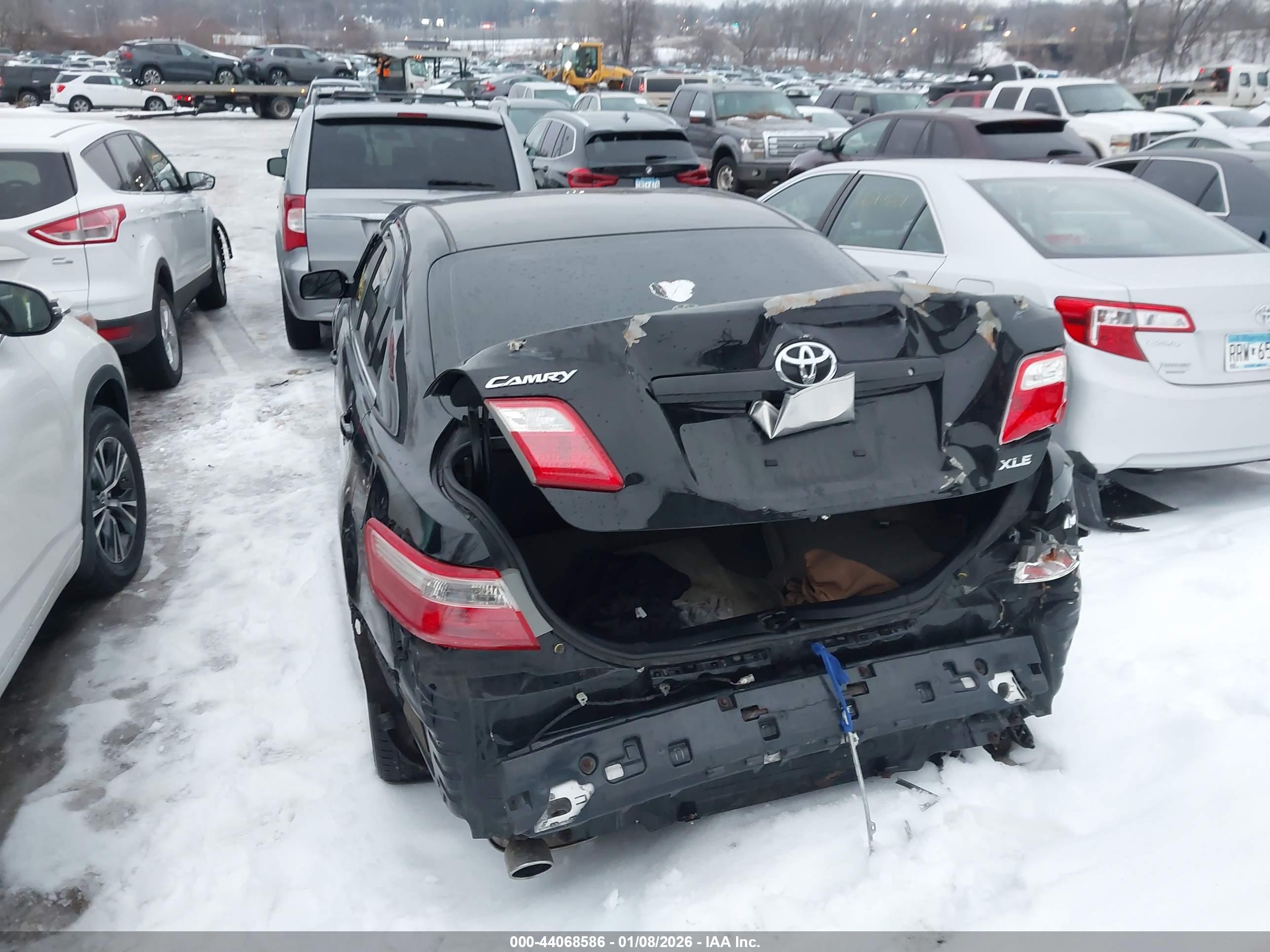 TOYOTA CAMRY image 6