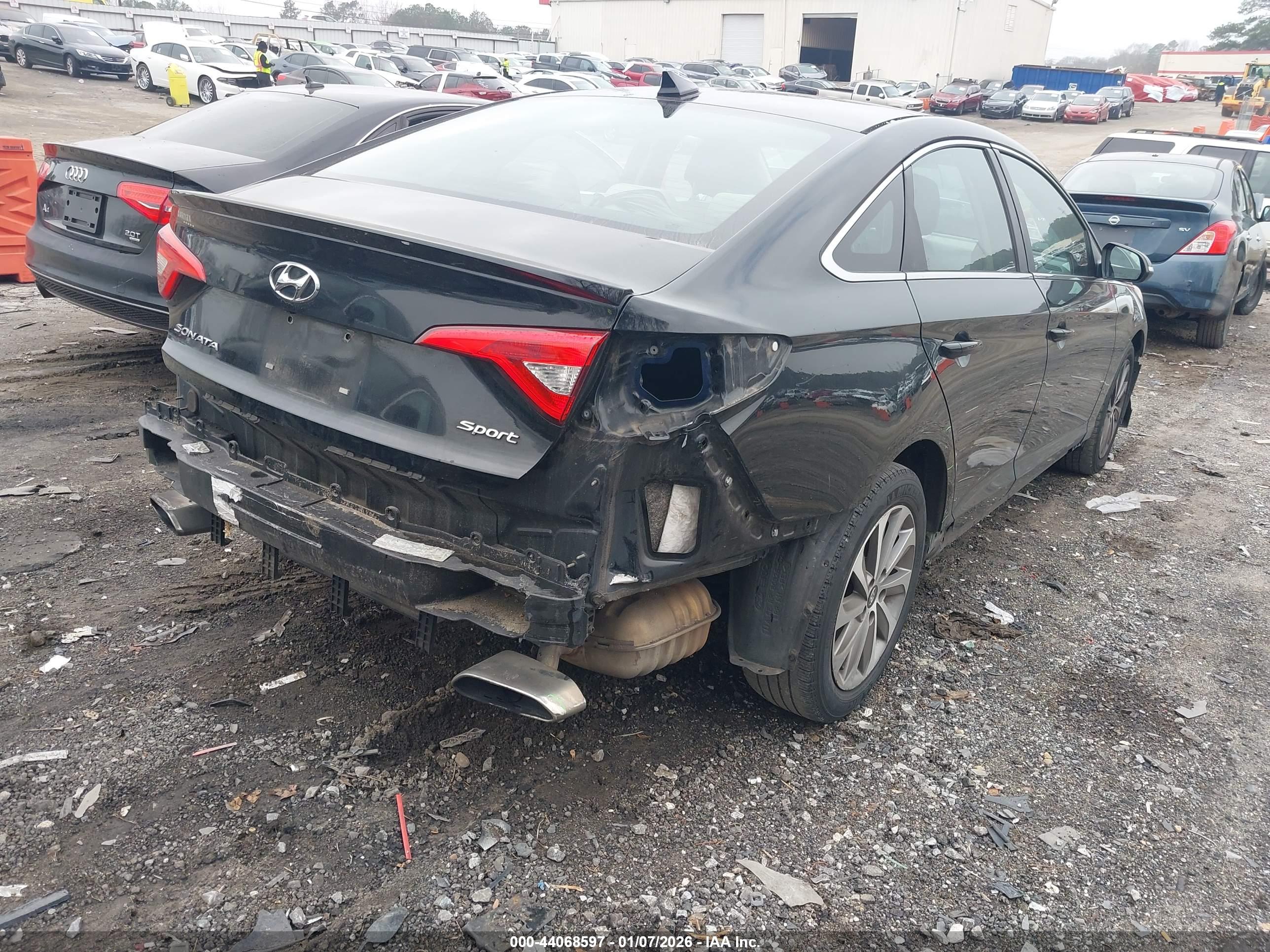 HYUNDAI SONATA image 4