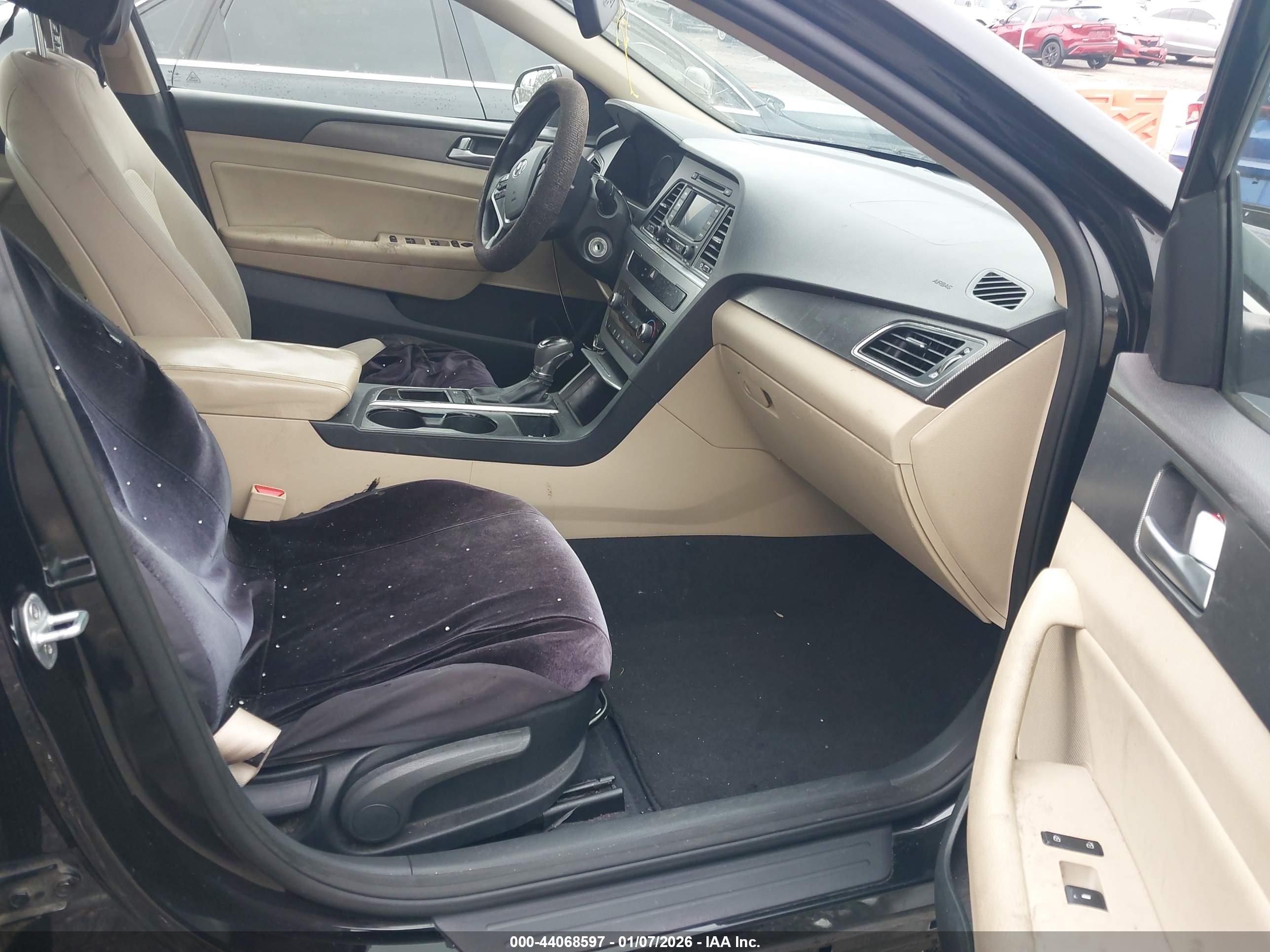 HYUNDAI SONATA image 5