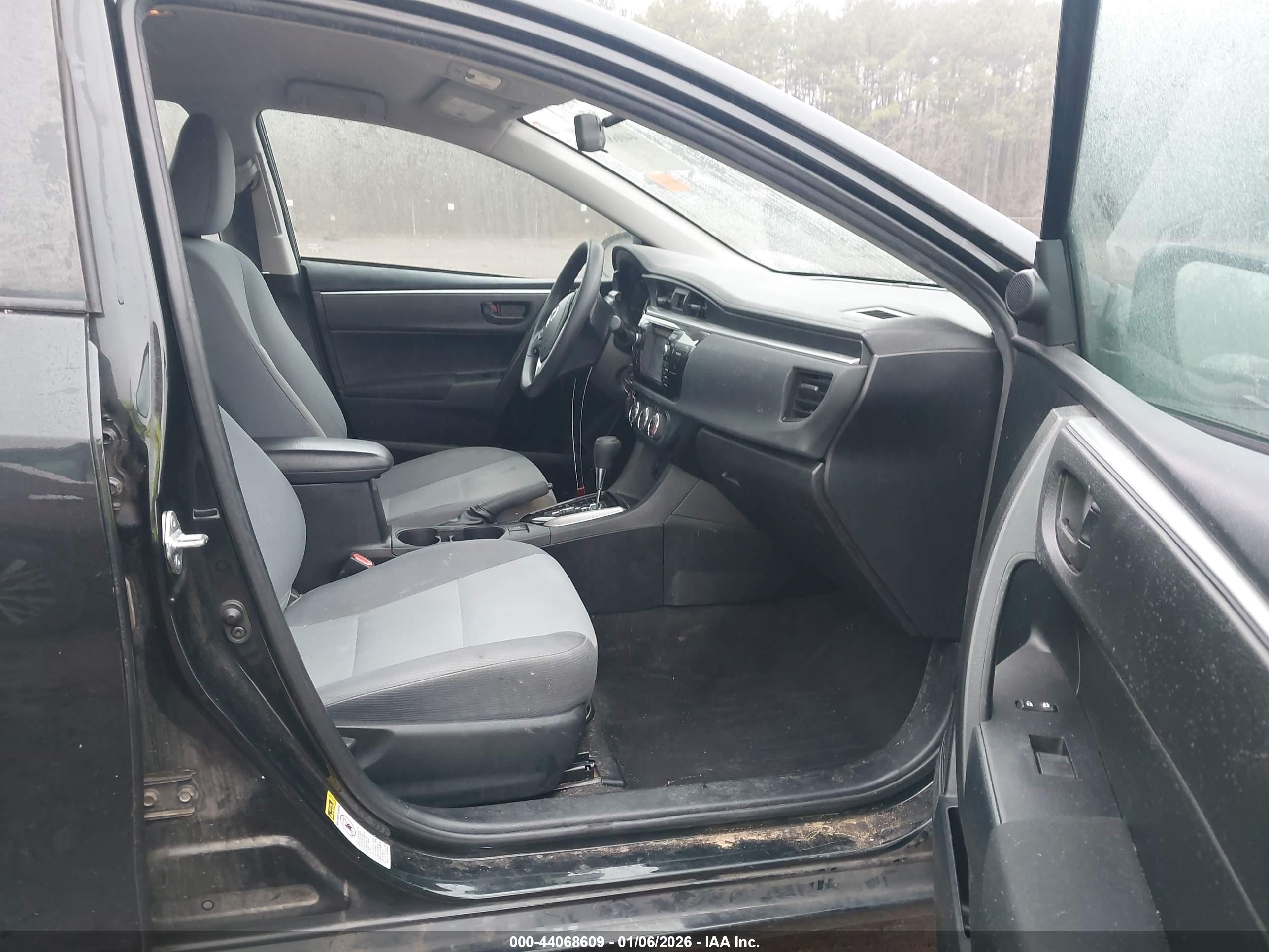 TOYOTA COROLLA image 5