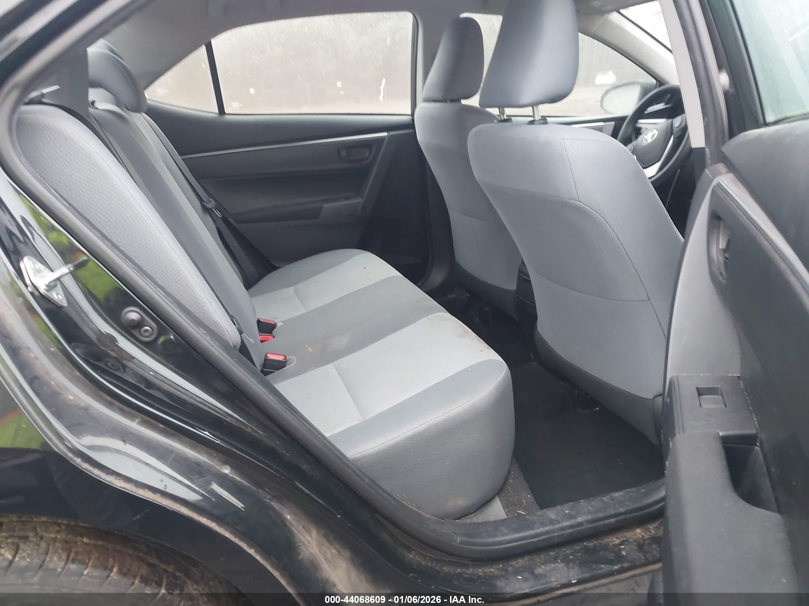 TOYOTA COROLLA image 8