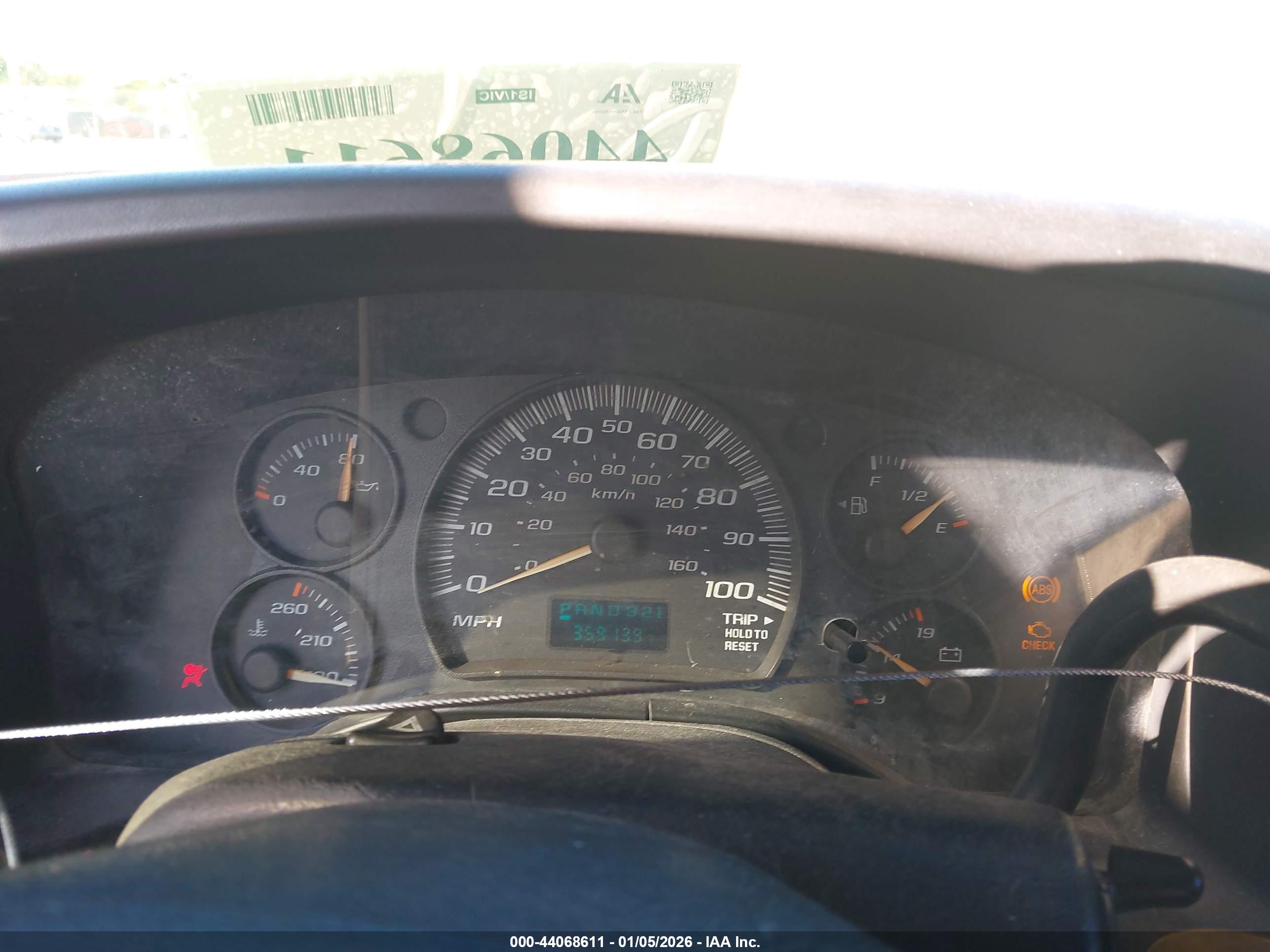 CHEVROLET EXPRESS image 7