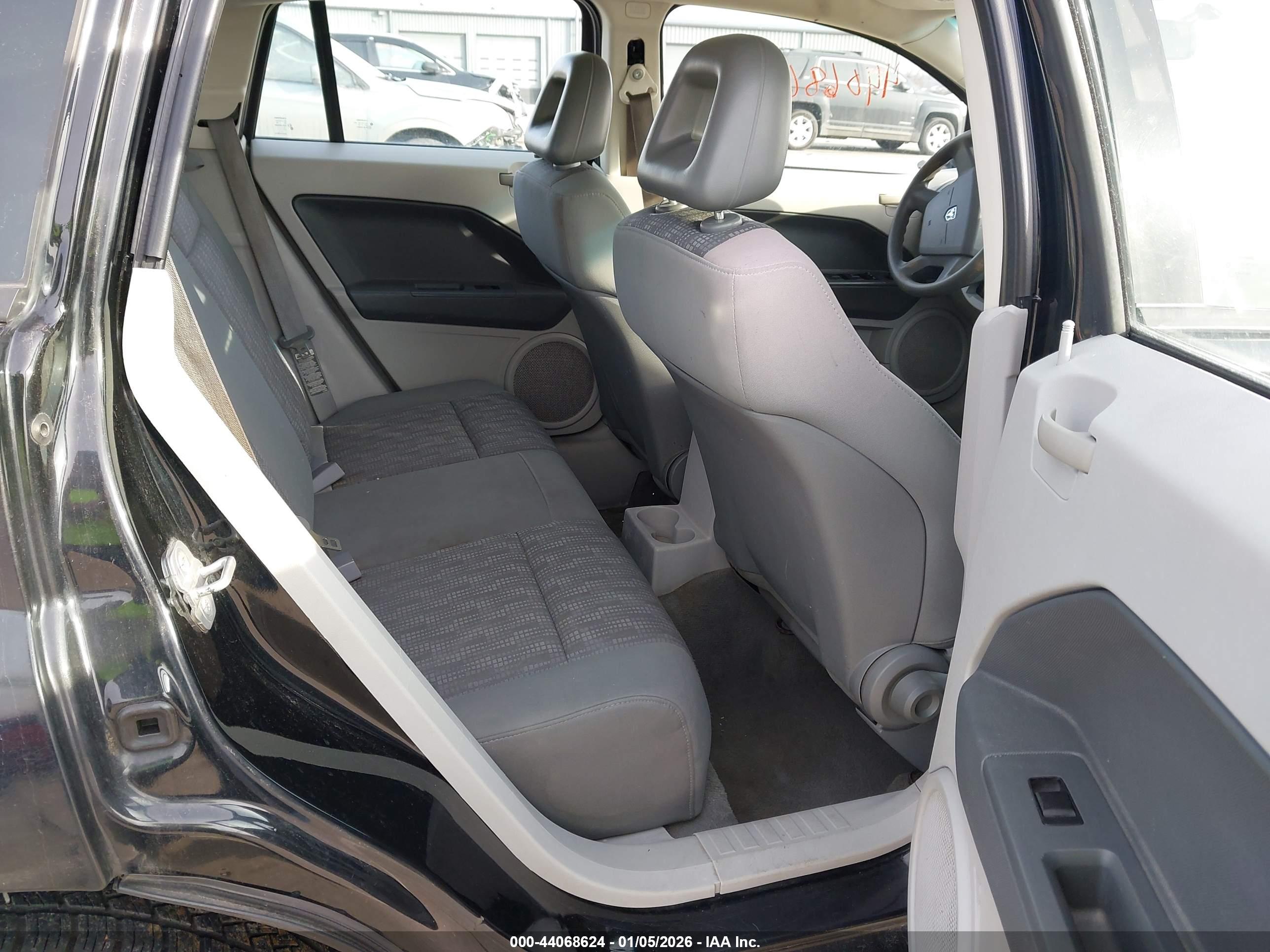 DODGE CALIBER image 8