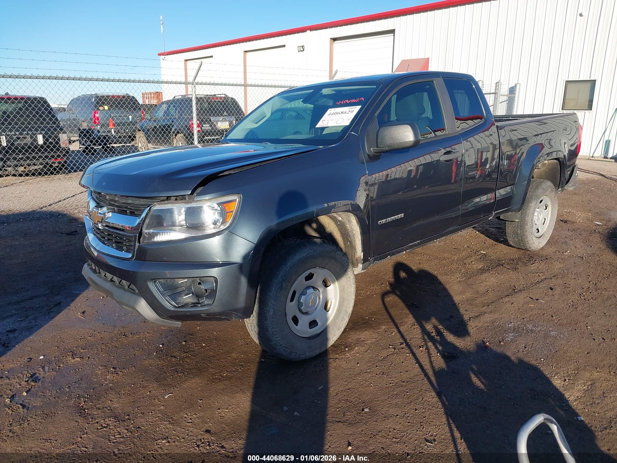 CHEVROLET COLORADO image 2