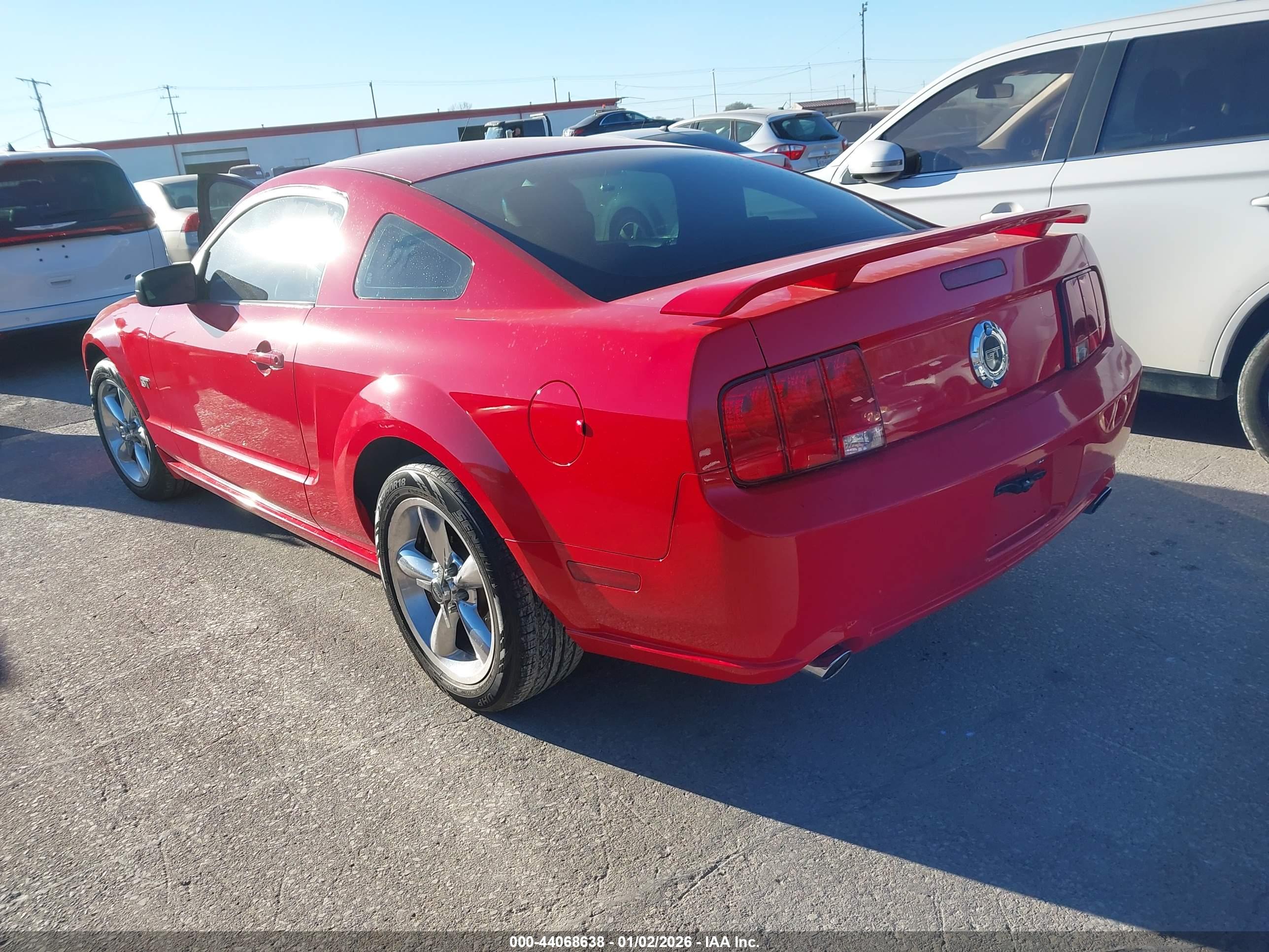 FORD MUSTANG image 3