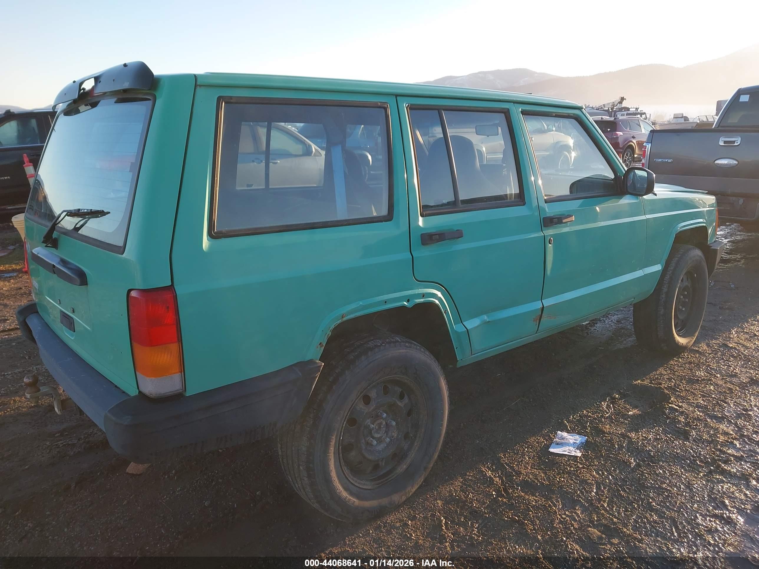 JEEP CHEROKEE image 4