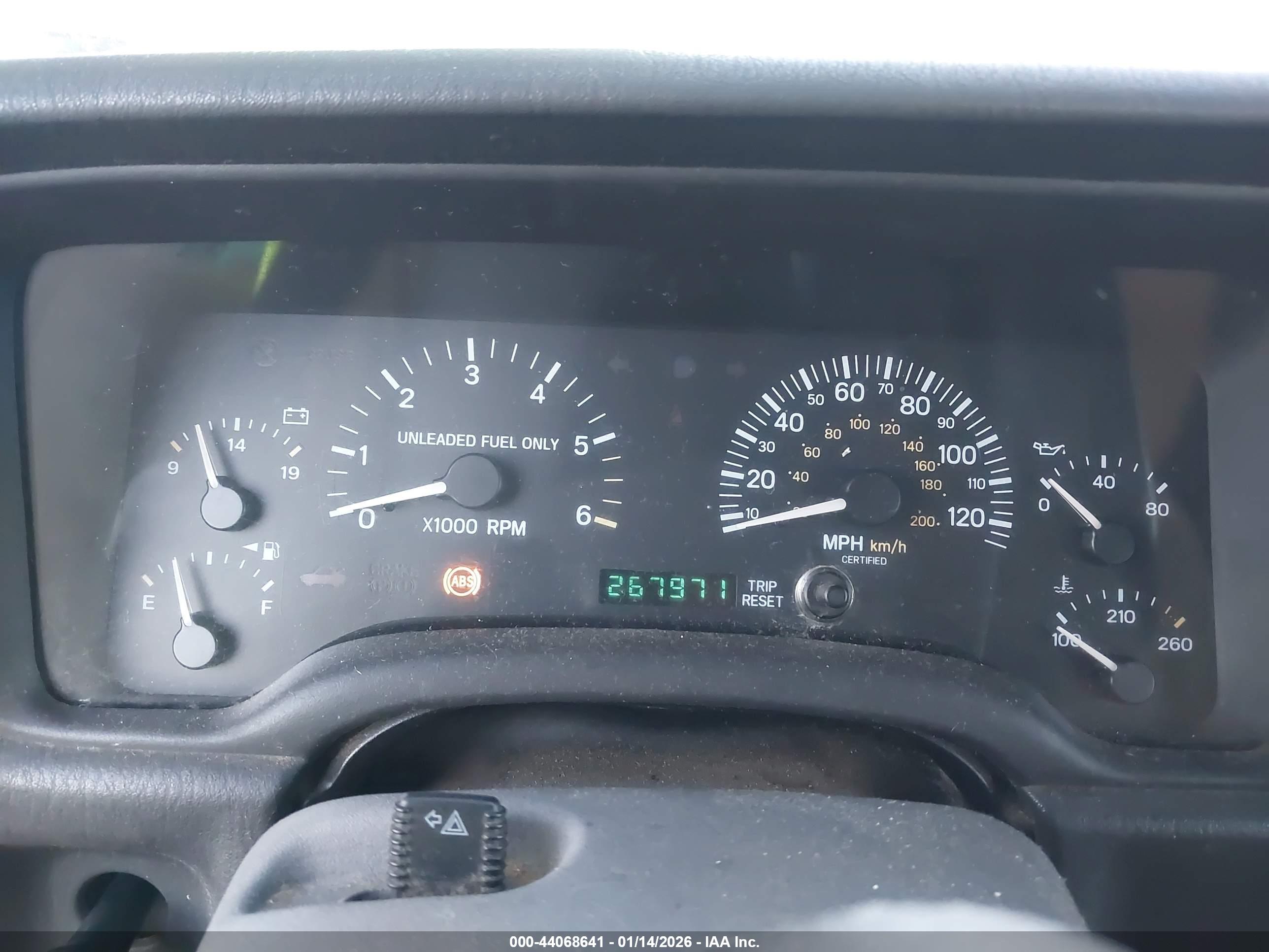 JEEP CHEROKEE image 7