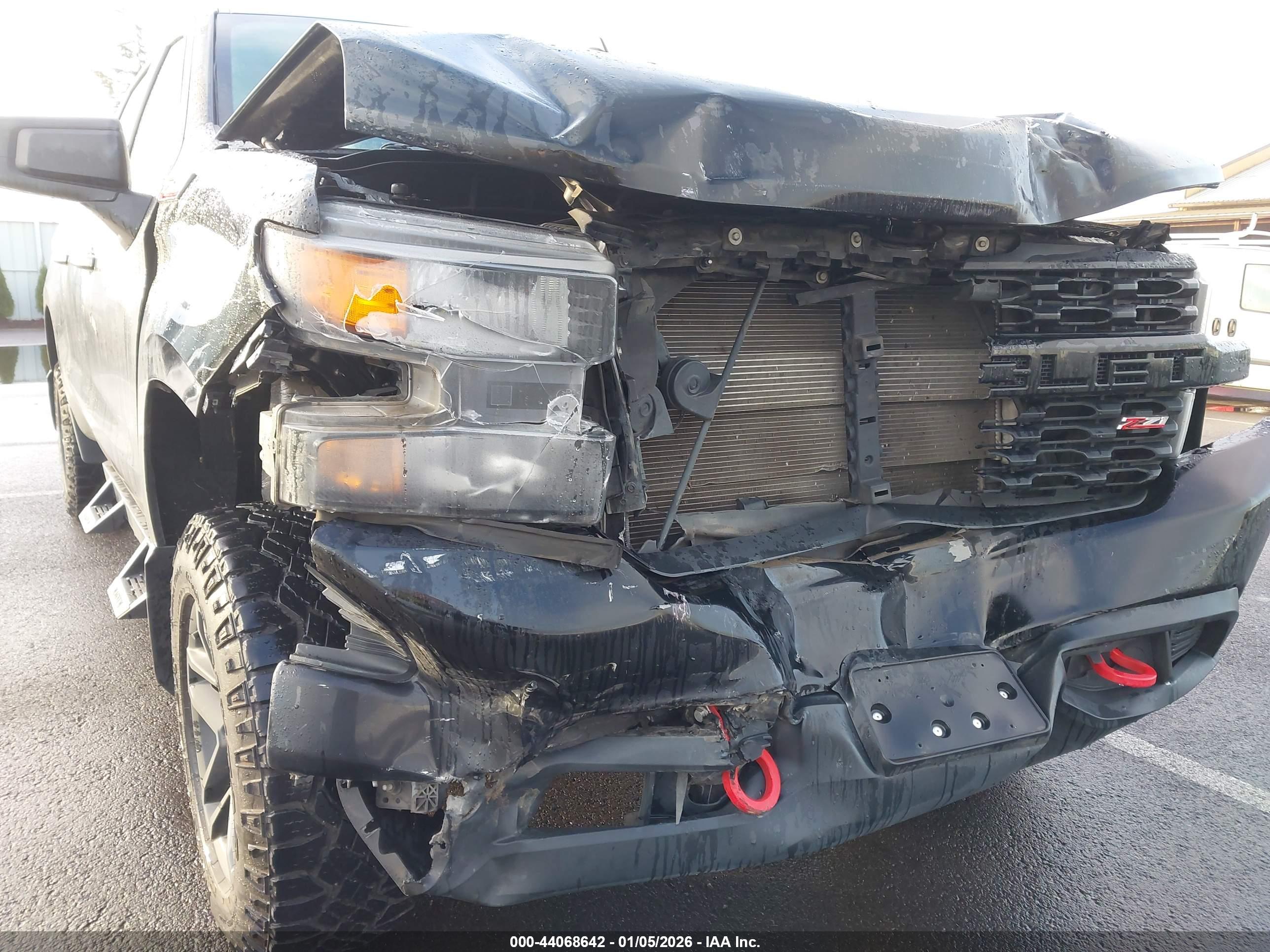 CHEVROLET SILVERADO image 6