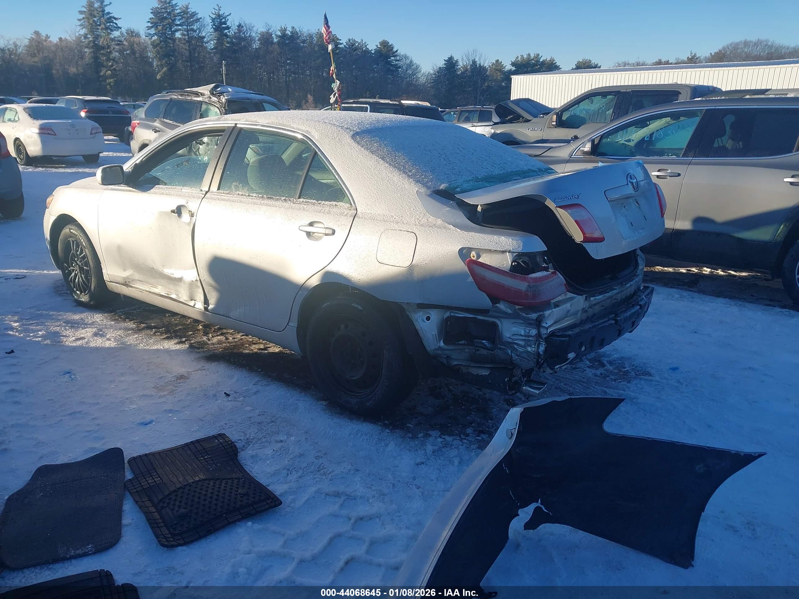 TOYOTA CAMRY image 3
