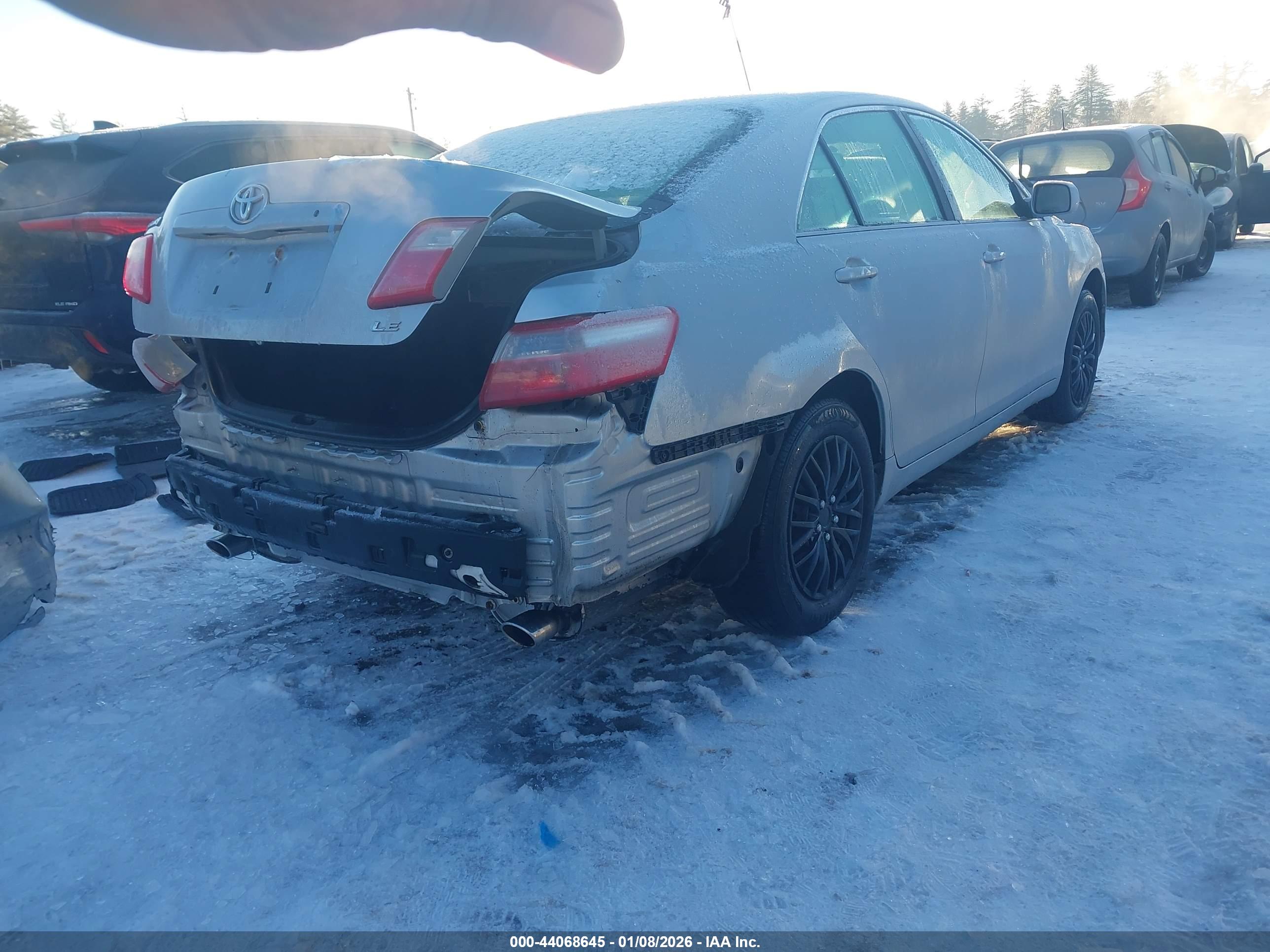 TOYOTA CAMRY image 4