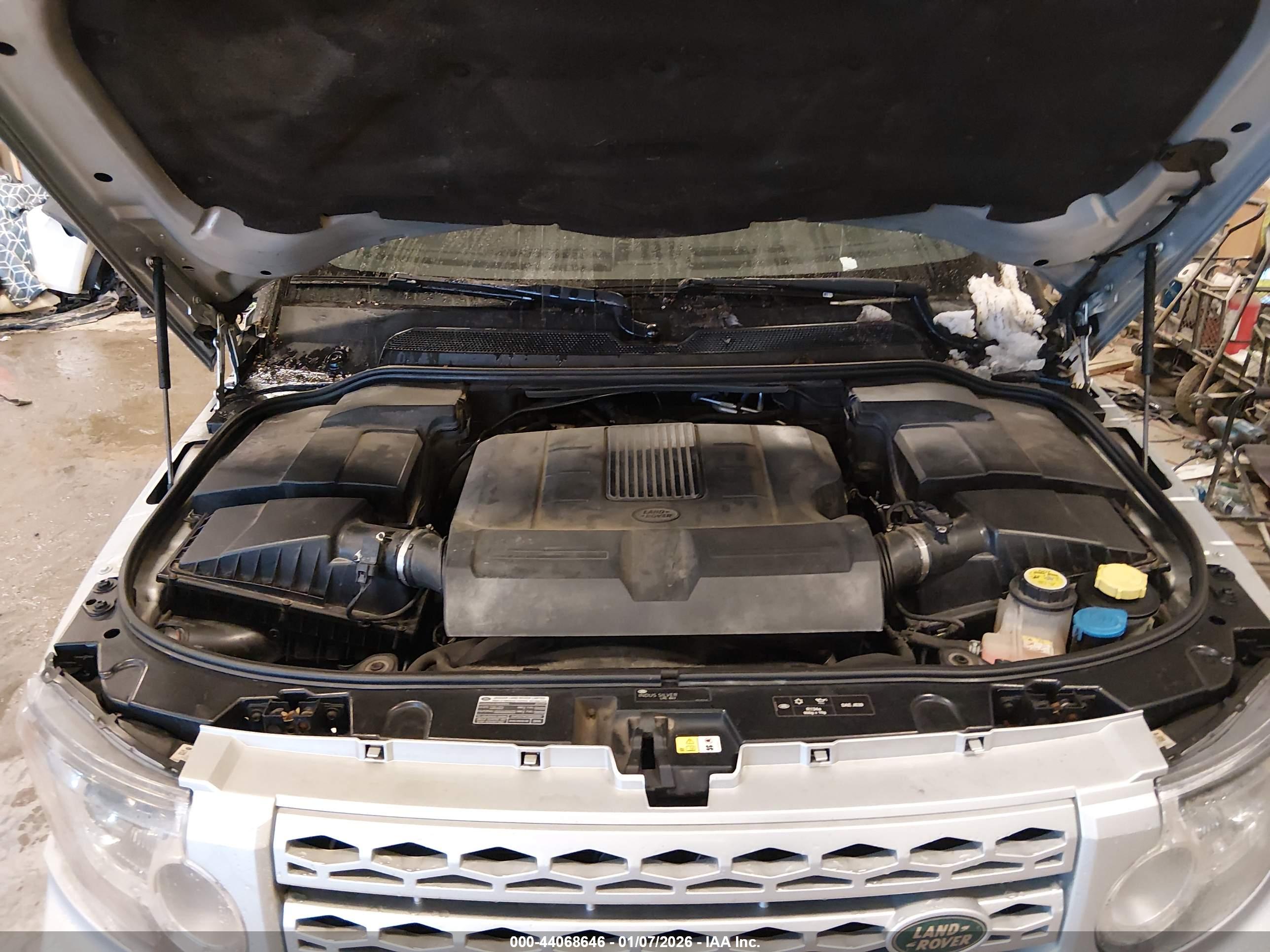 LAND ROVER image 10