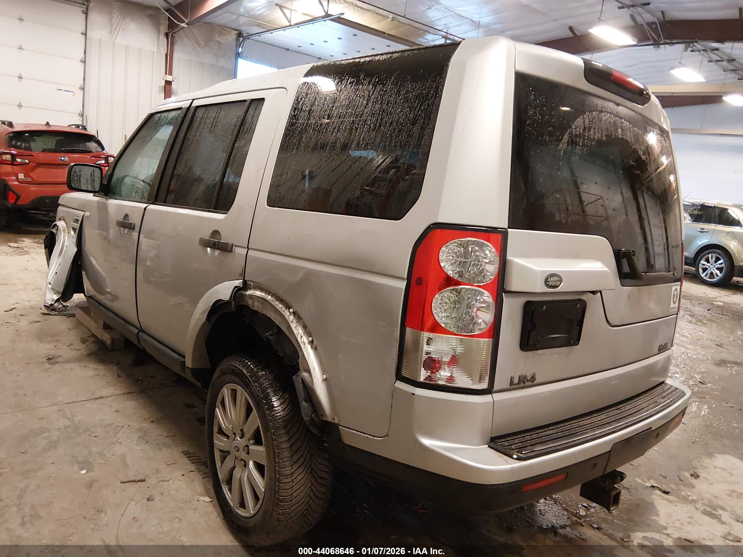 LAND ROVER image 3