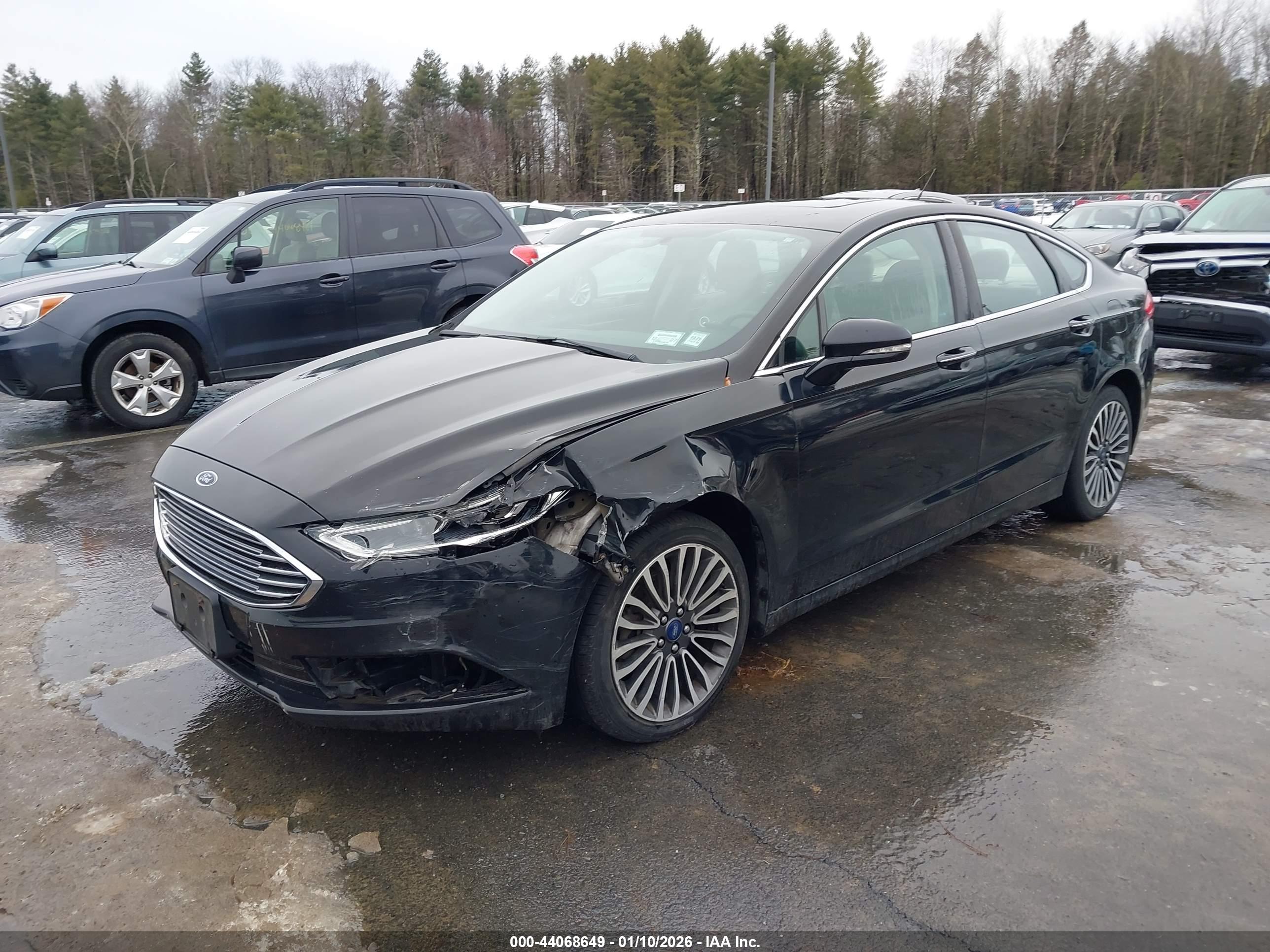 FORD FUSION image 2