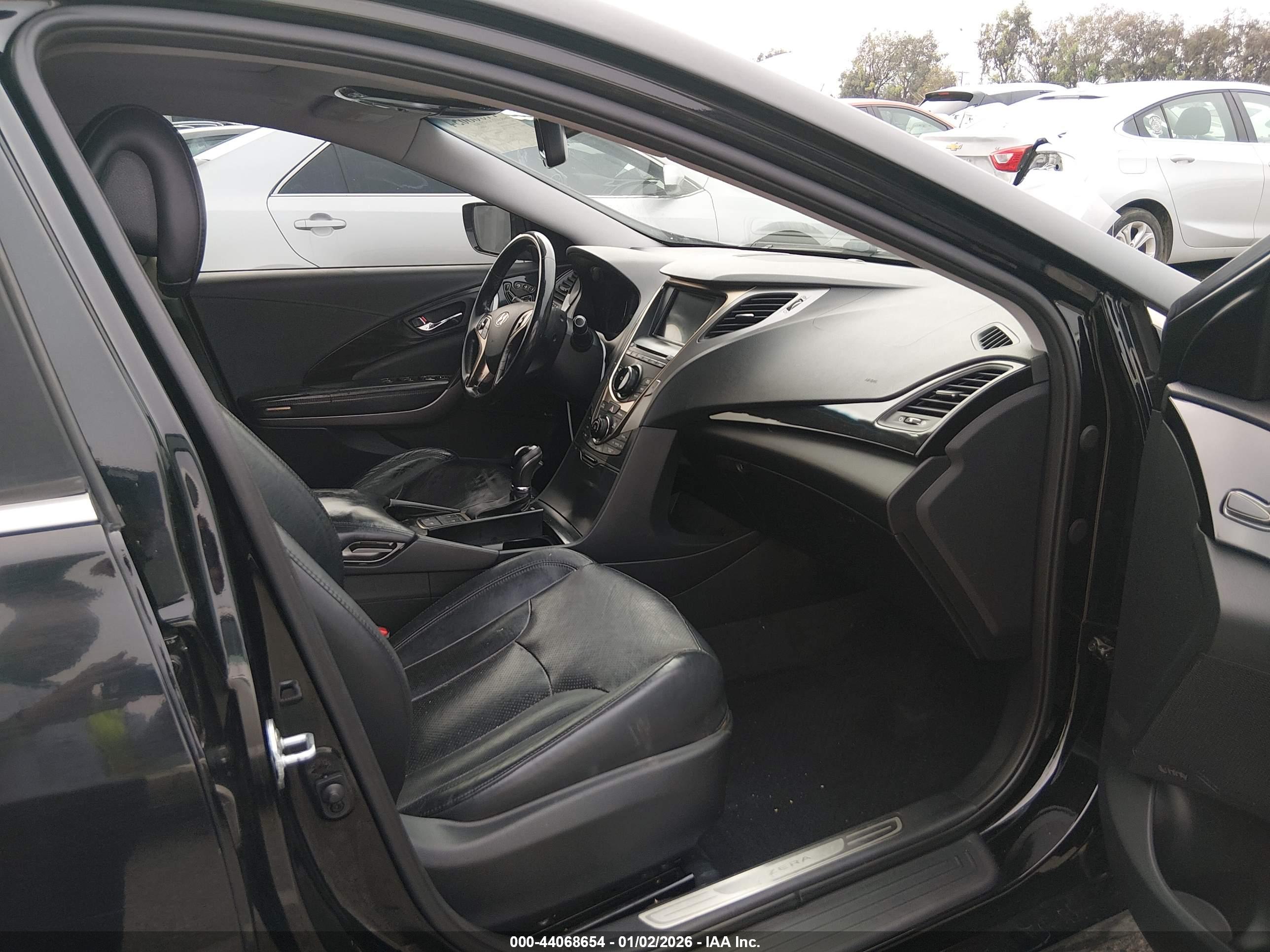 HYUNDAI AZERA image 5